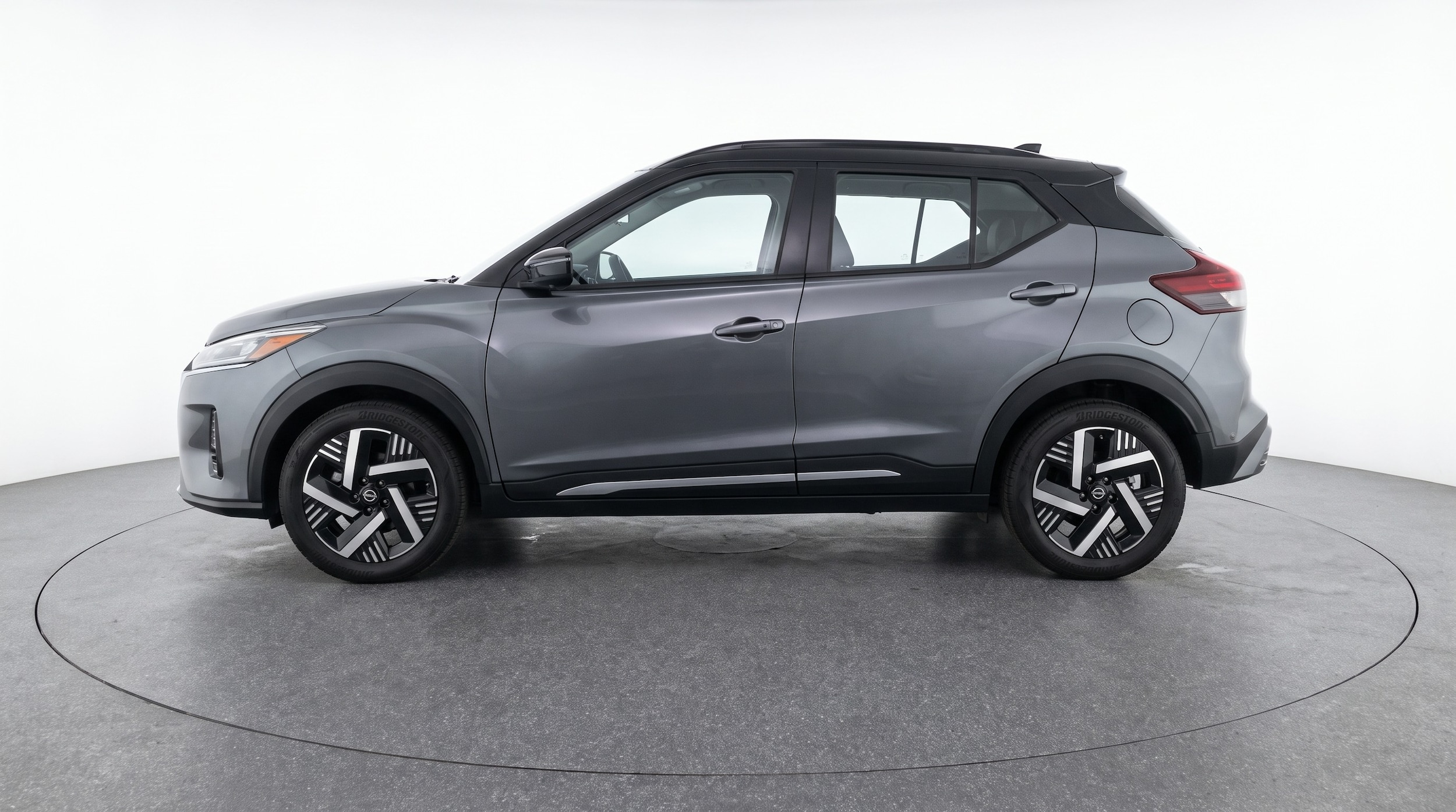 Thumbnail: 2026 Nissan Kicks - 4