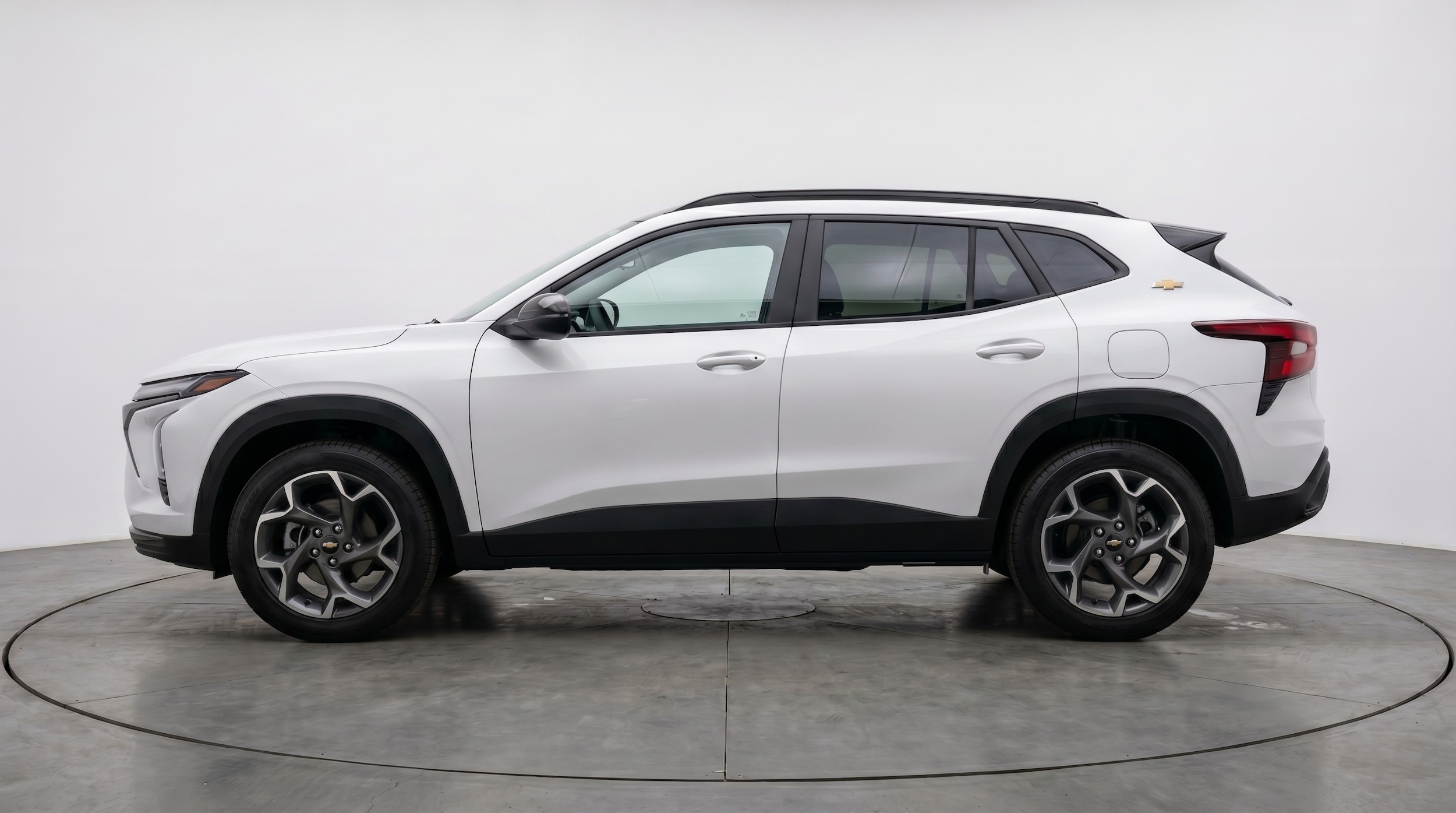 Thumbnail: 2025 Chevrolet Trax - 4