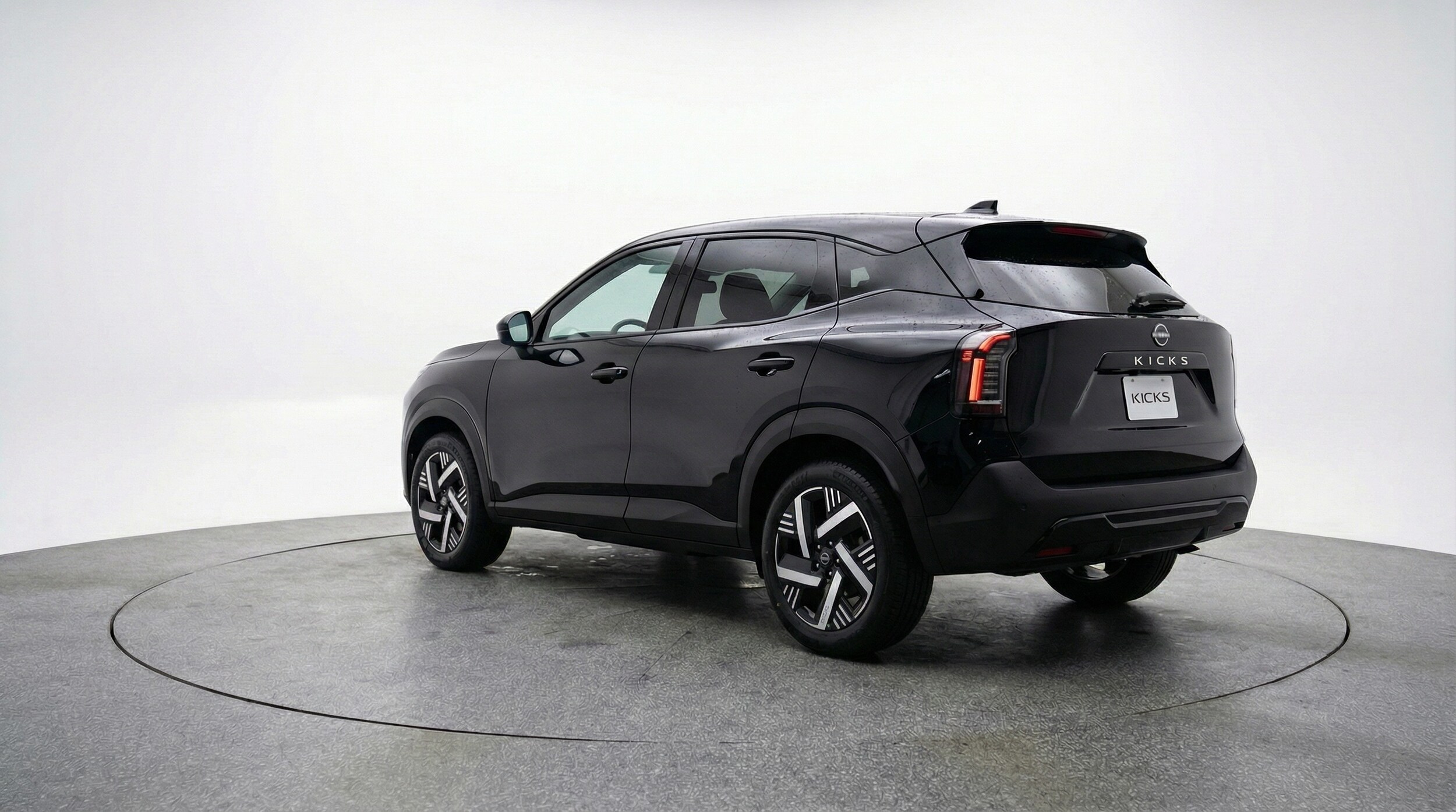Thumbnail: 2026 Nissan Kicks - 5
