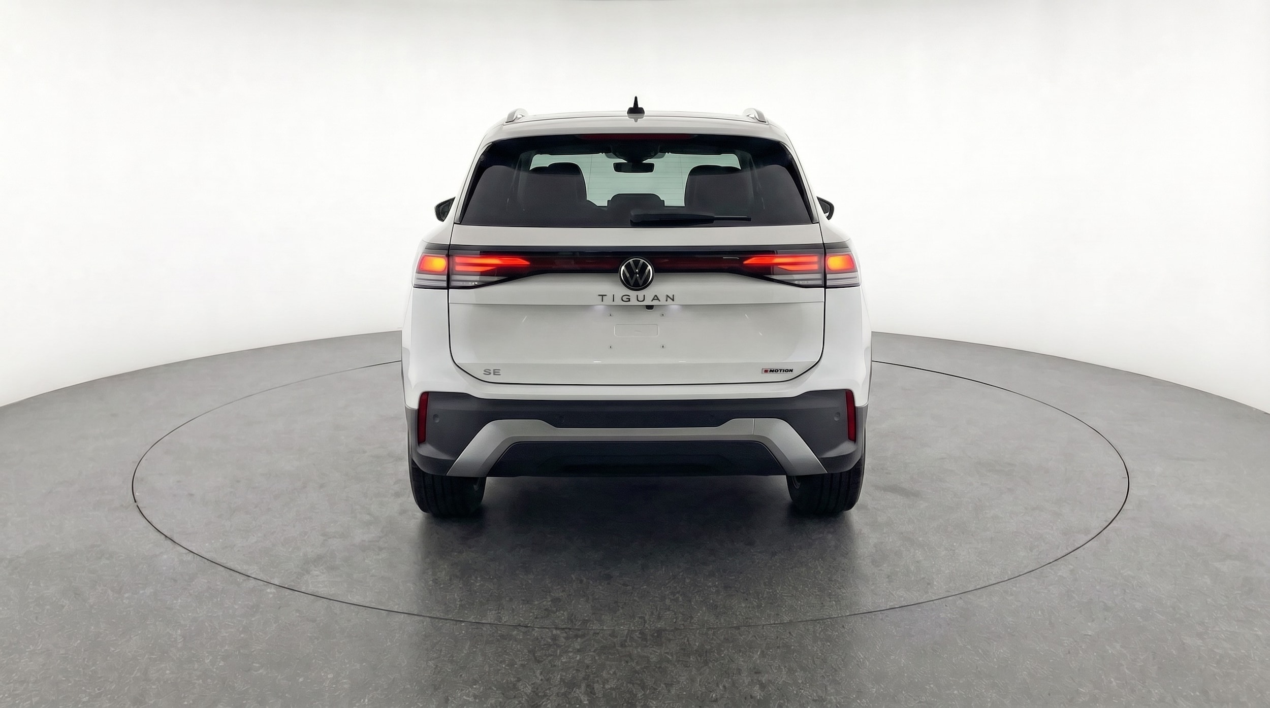 Thumbnail: 2026 Volkswagen Tiguan - 6