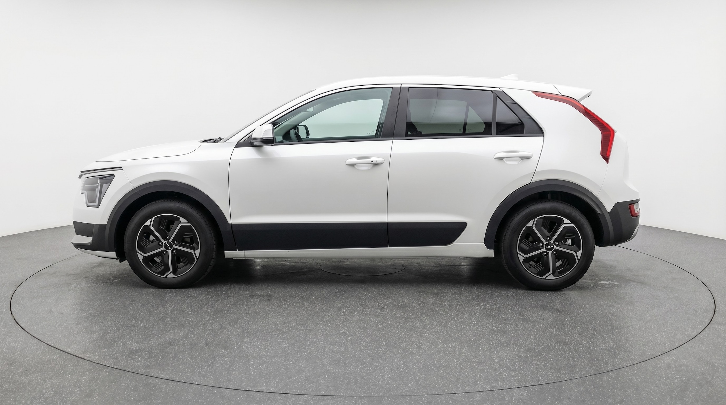 Thumbnail: 2026 Kia Niro - 4