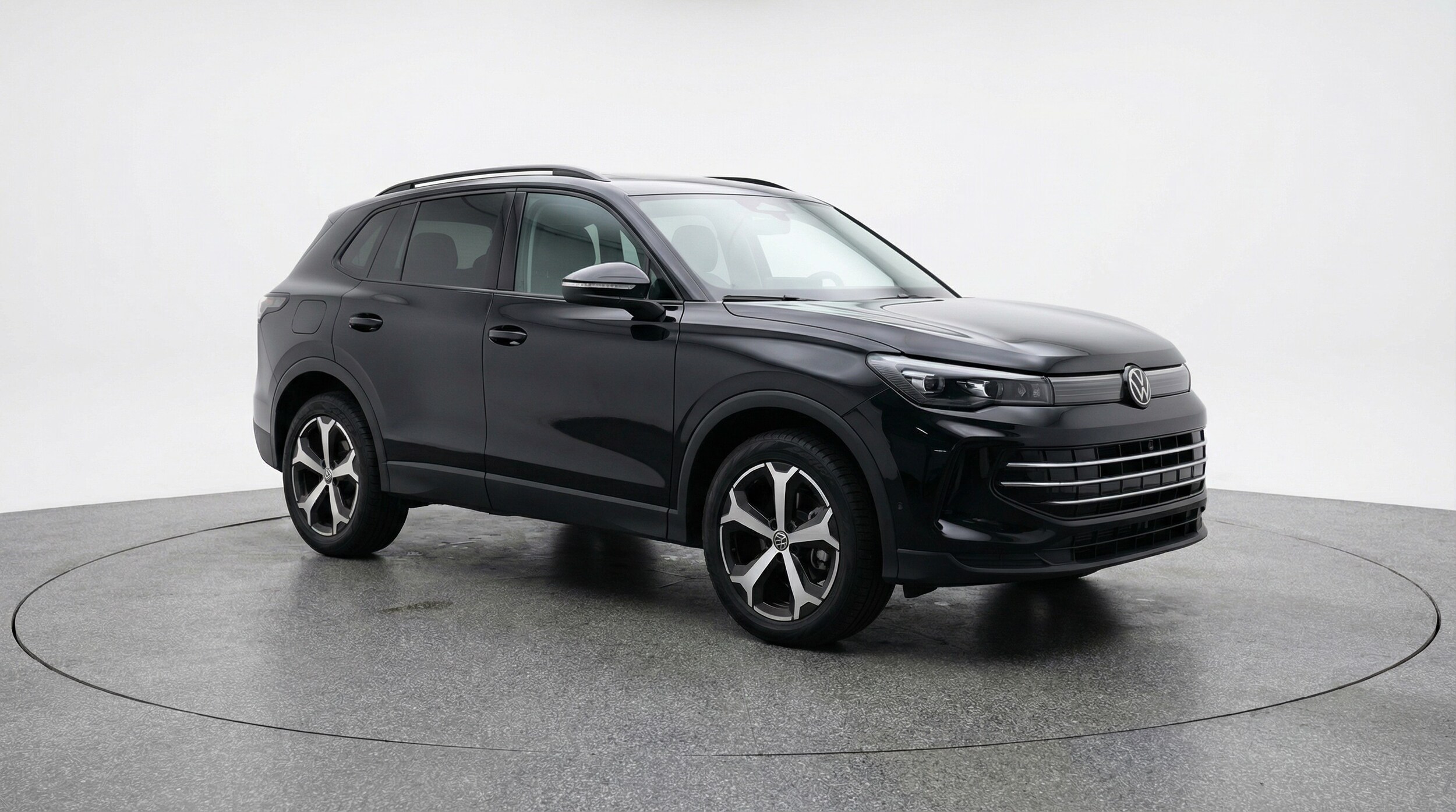 Thumbnail: 2026 Volkswagen Tiguan - 1