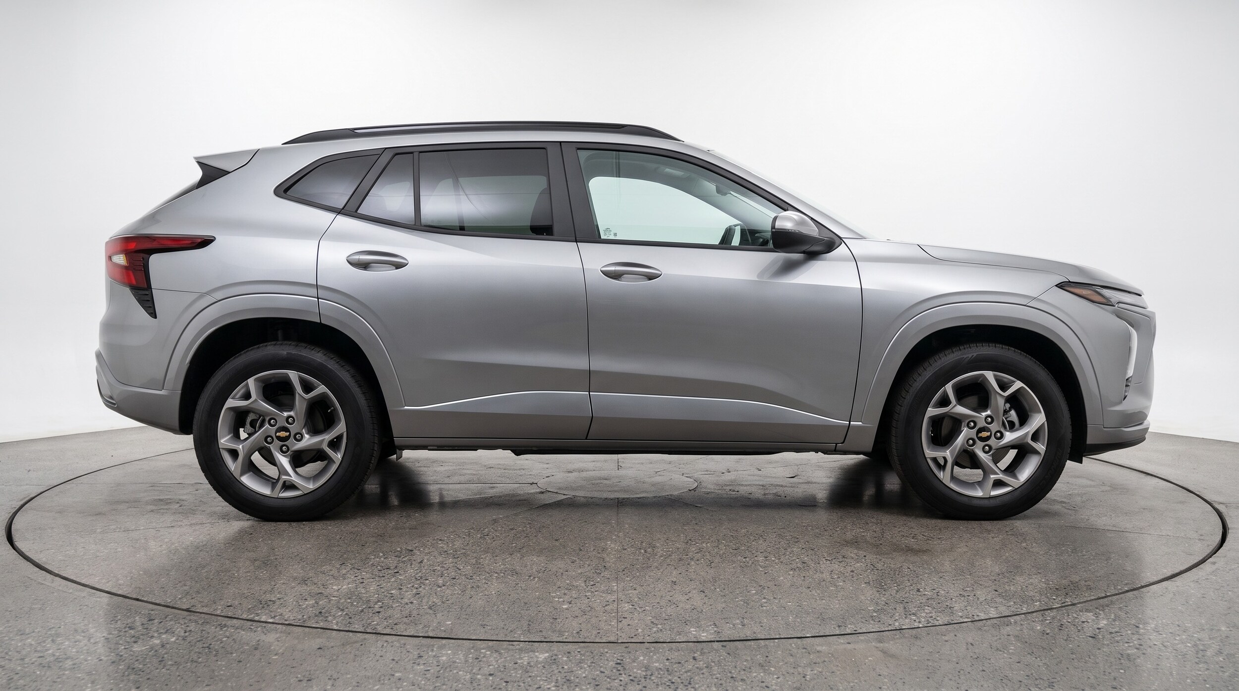 Thumbnail: 2025 Chevrolet Trax - 8