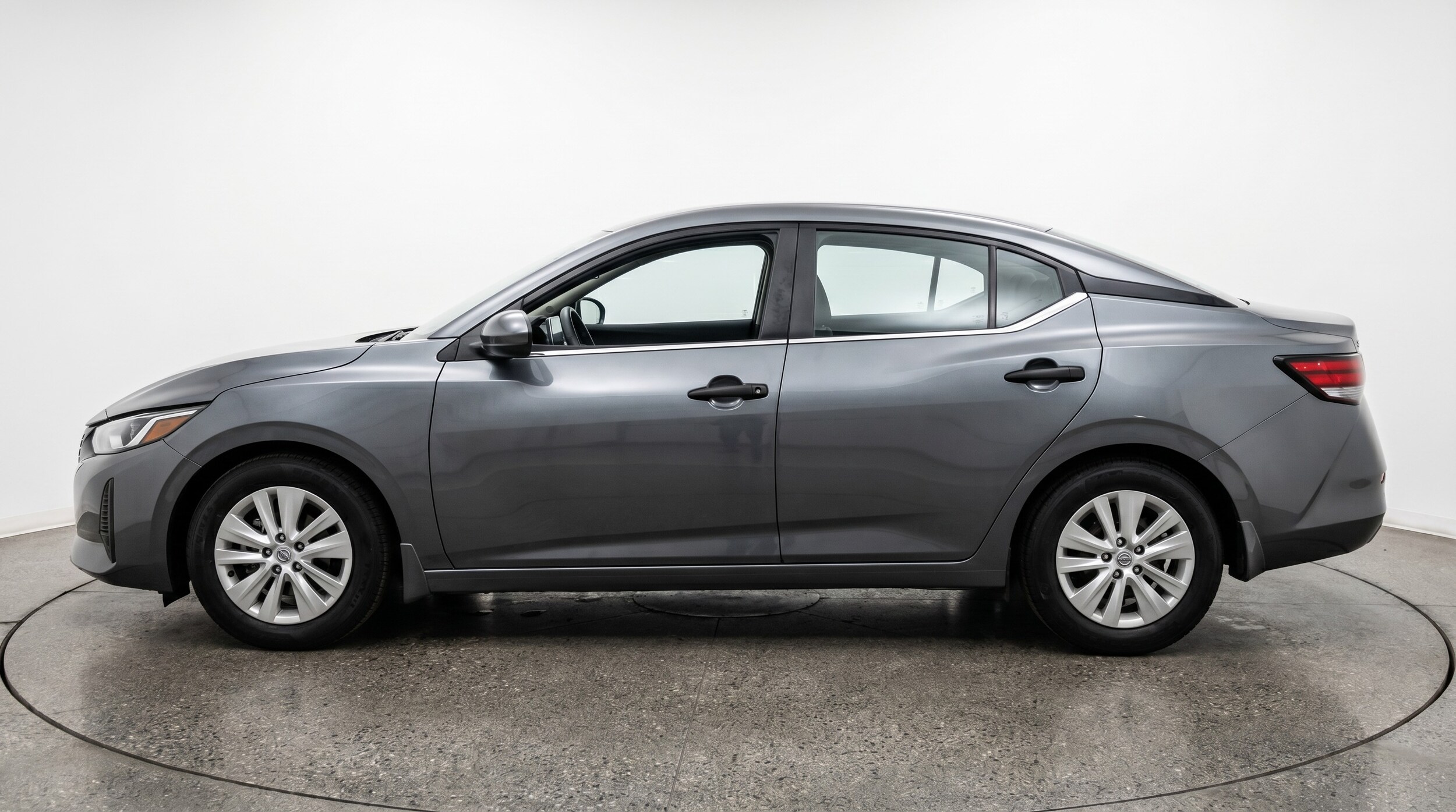 Thumbnail: 2025 Nissan Sentra - 4