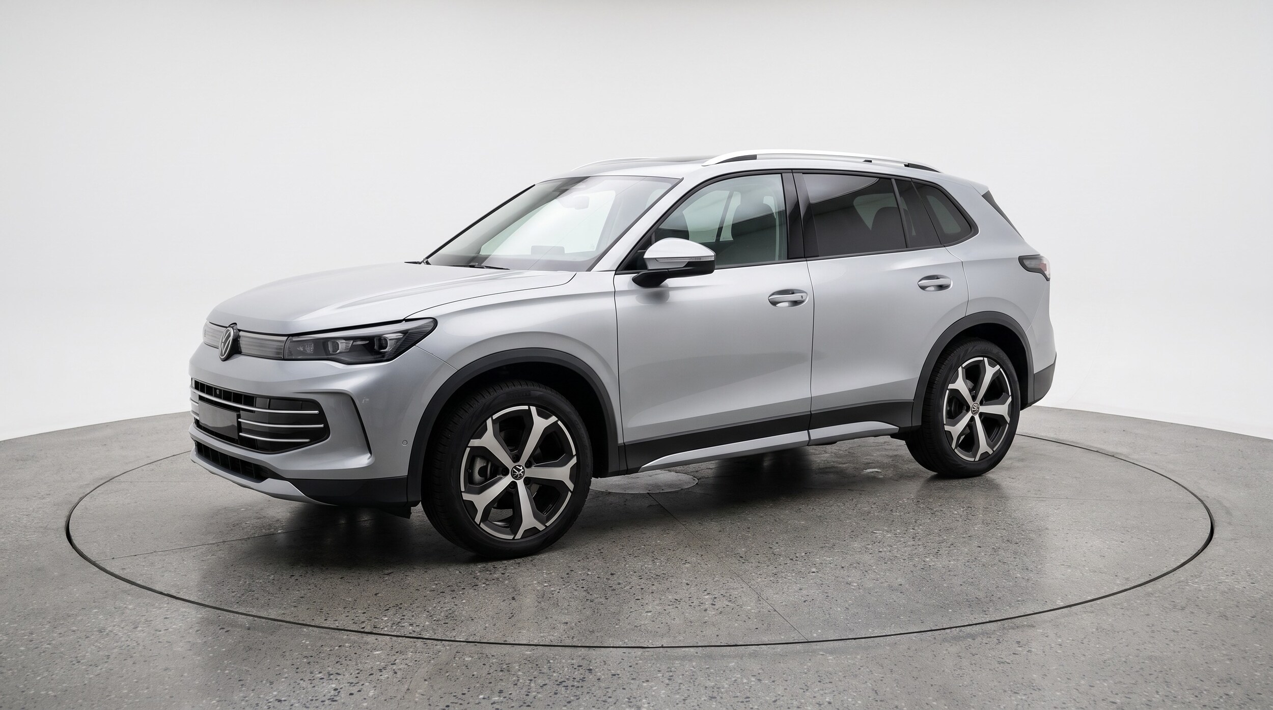 Thumbnail: 2026 Volkswagen Tiguan - 3