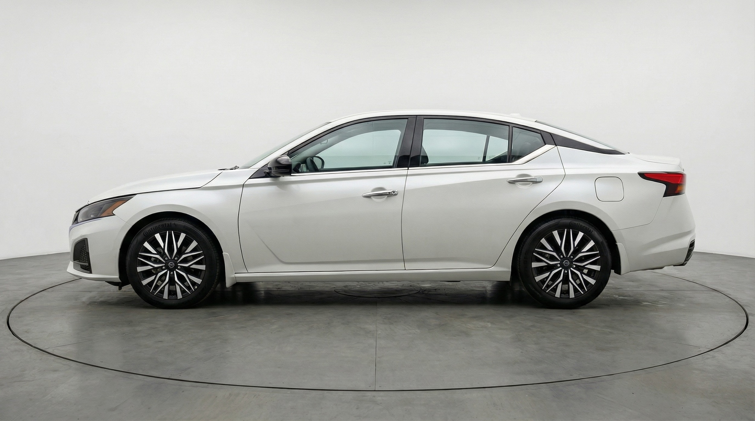 Thumbnail: 2025 Nissan Altima - 4
