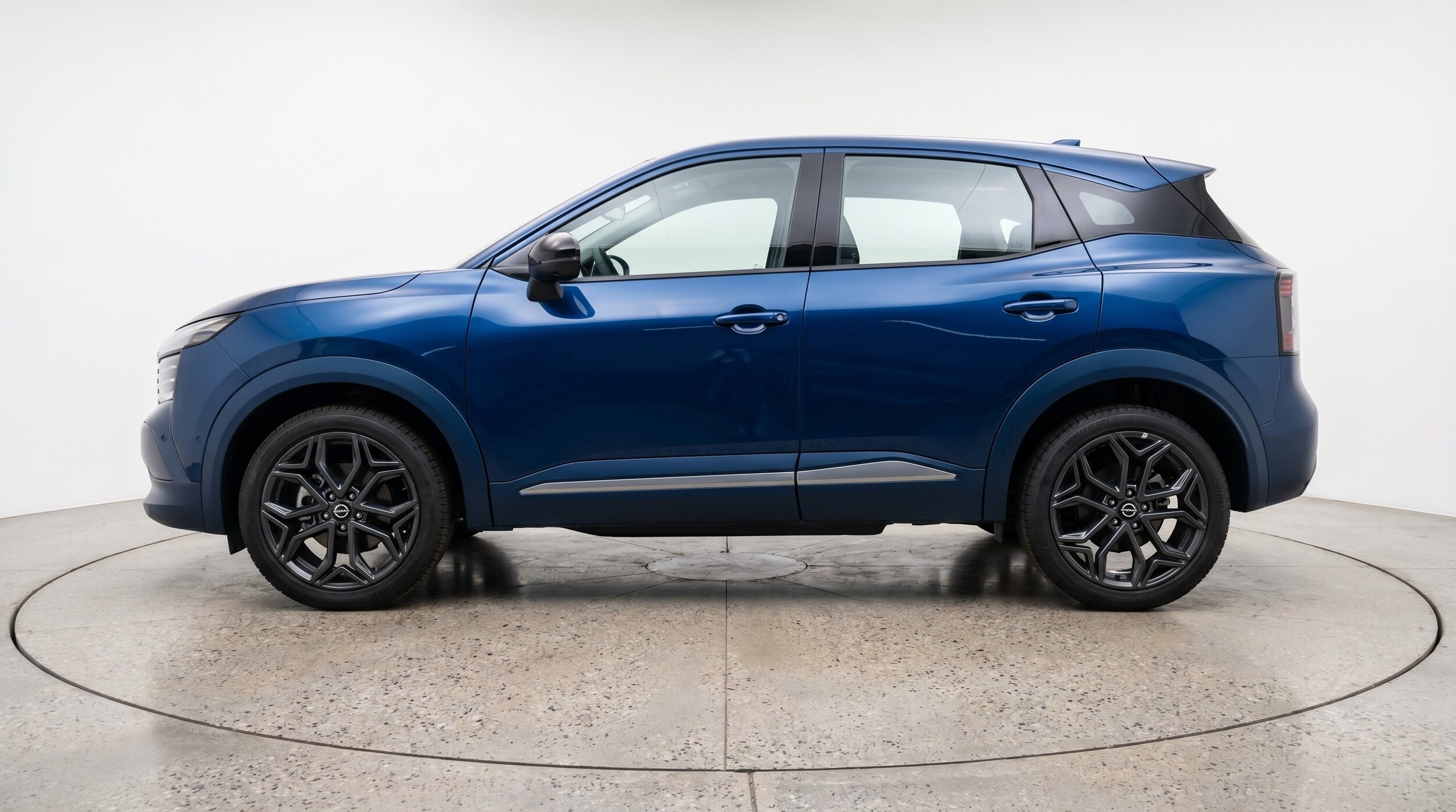 Thumbnail: 2026 Nissan Kicks - 4