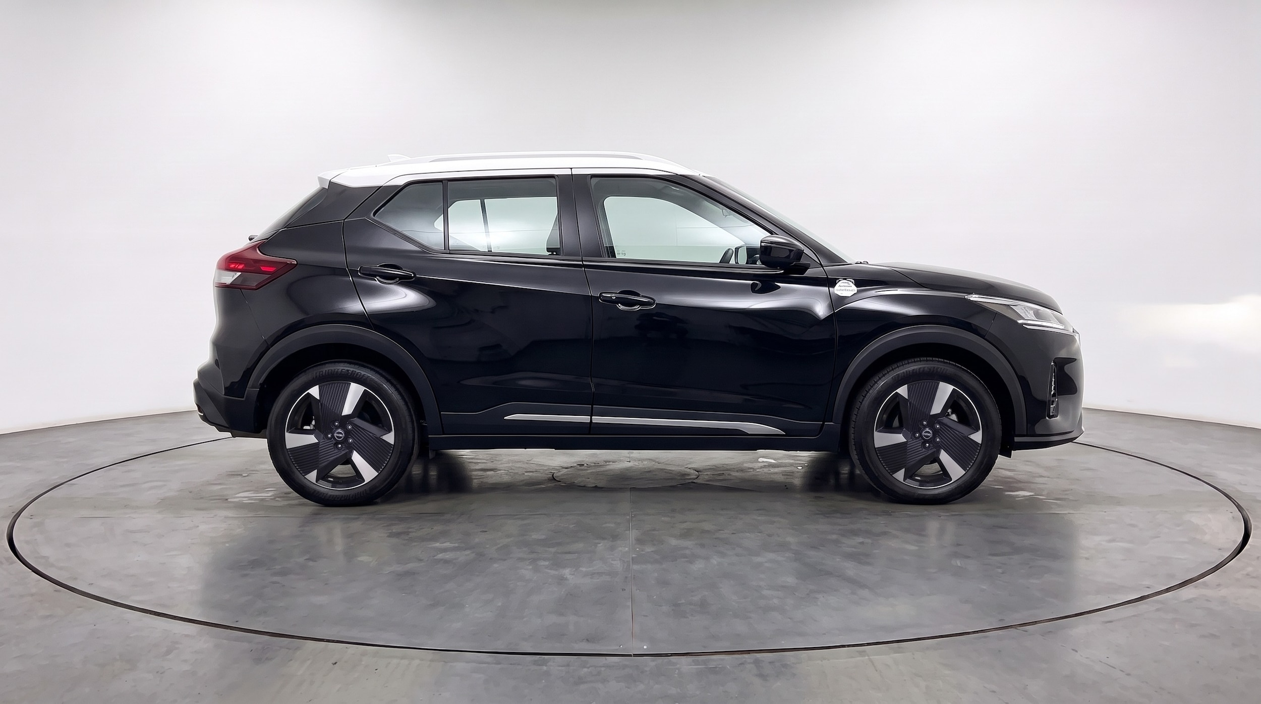 Thumbnail: 2026 Nissan Kicks - 8