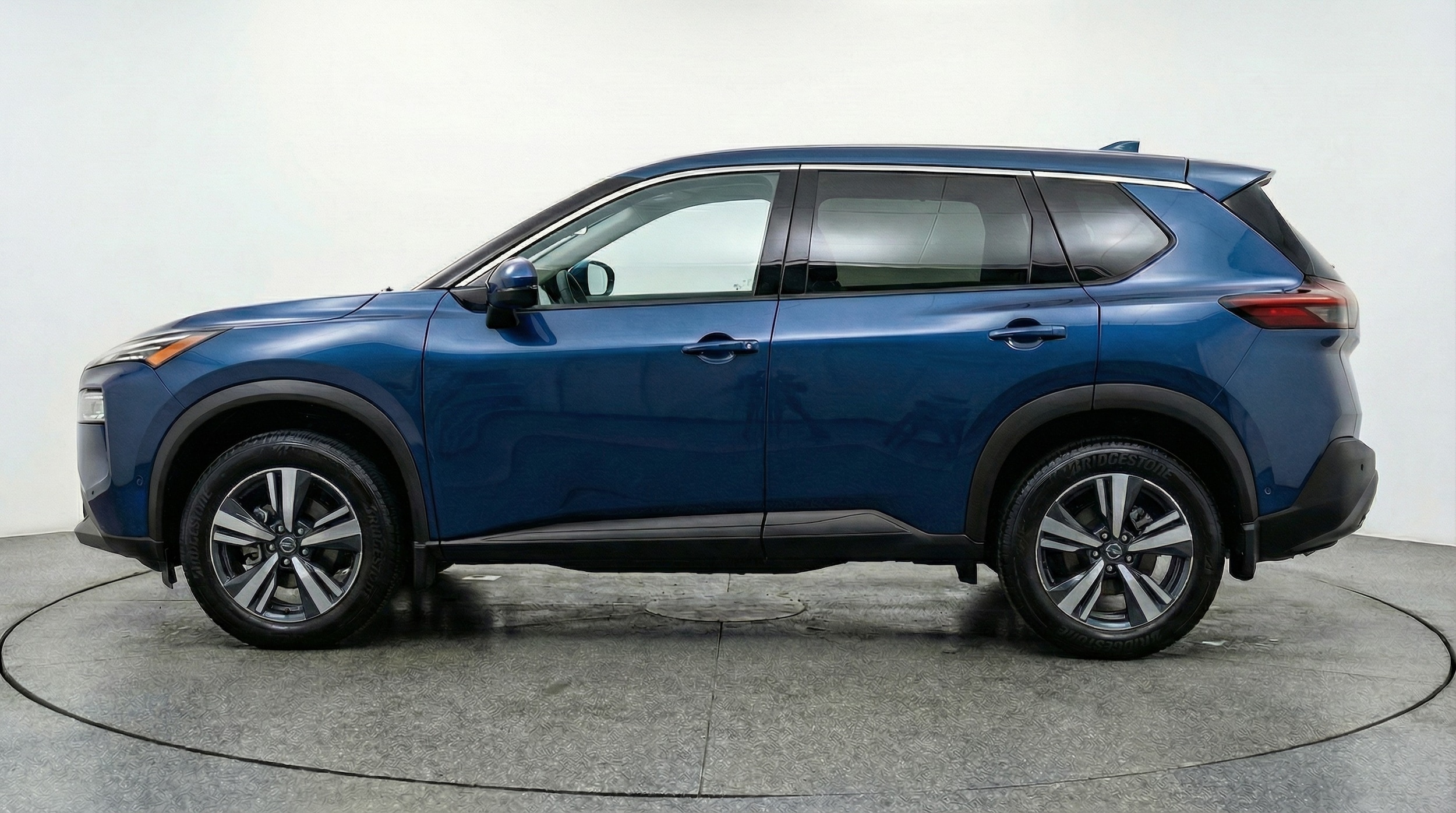 Thumbnail: 2026 Nissan Rogue - 4