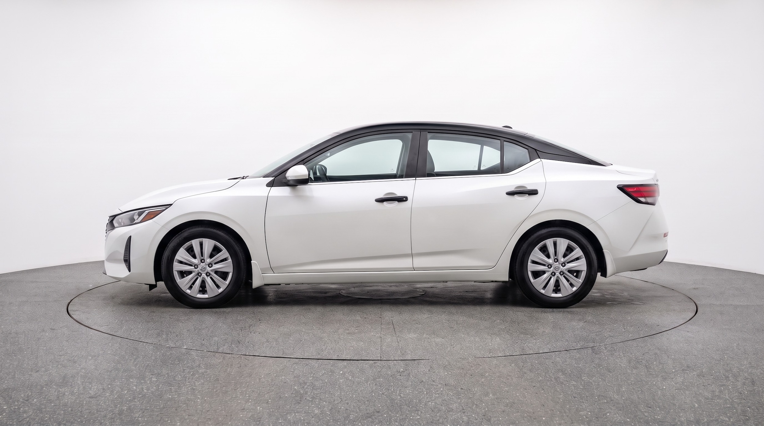 Thumbnail: 2025 Nissan Sentra - 4