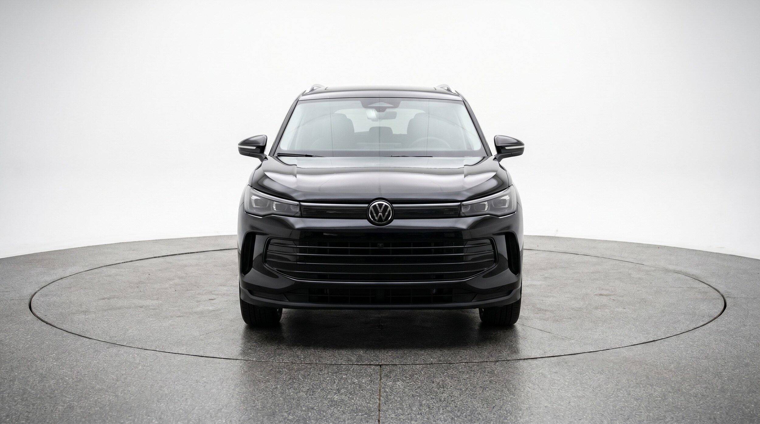 Thumbnail: 2026 Volkswagen Tiguan - 2