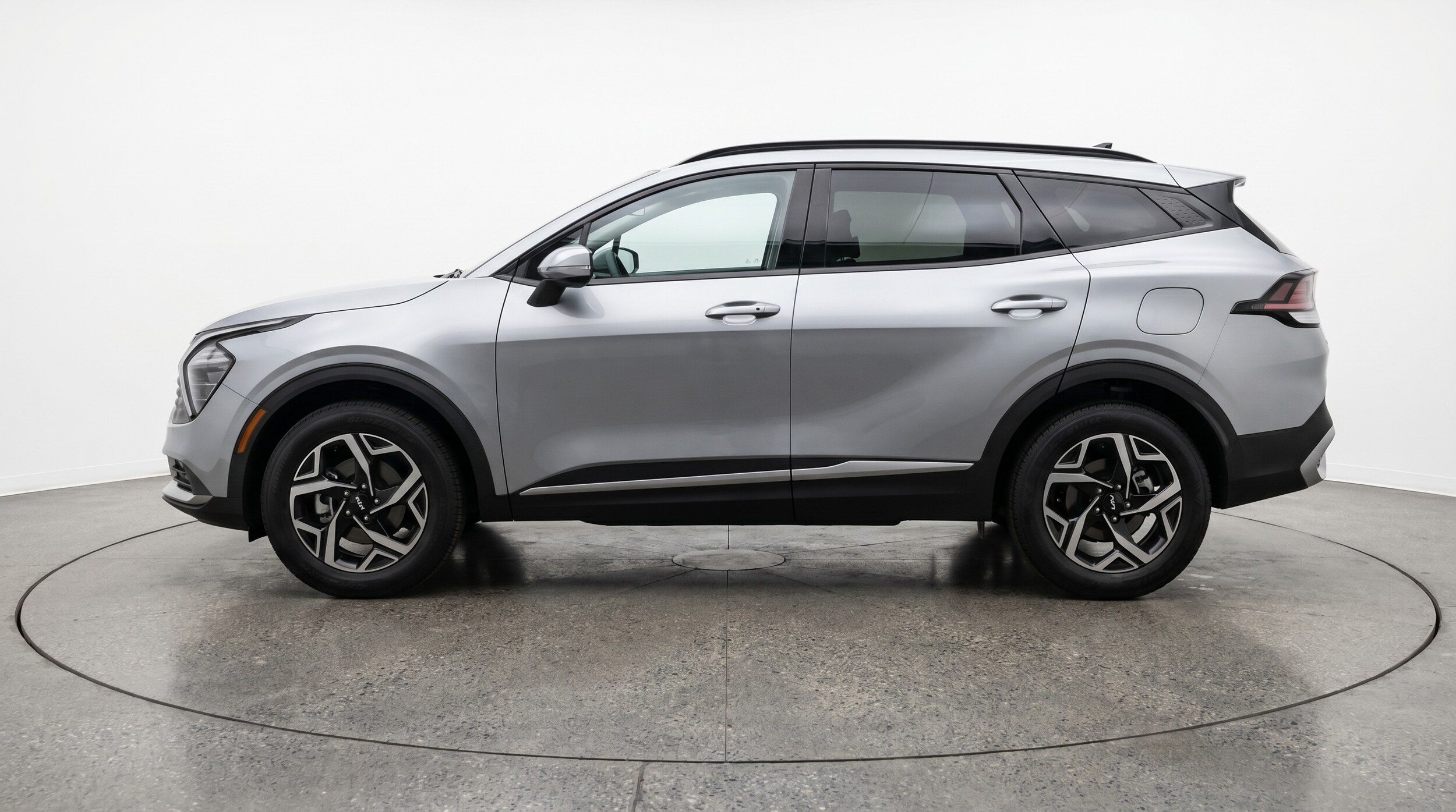 Thumbnail: 2025 Kia Sportage - 4