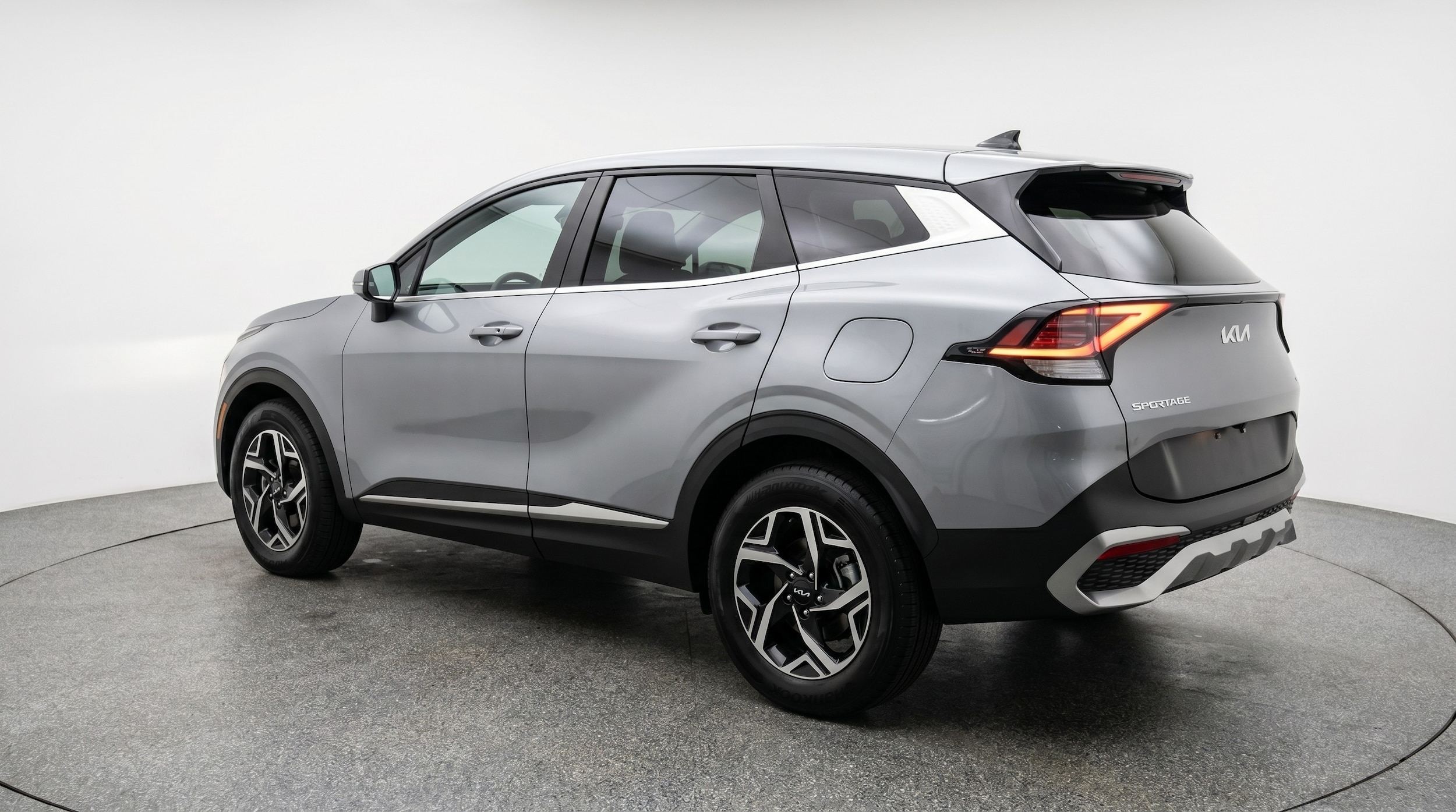 Thumbnail: 2025 Kia Sportage - 5