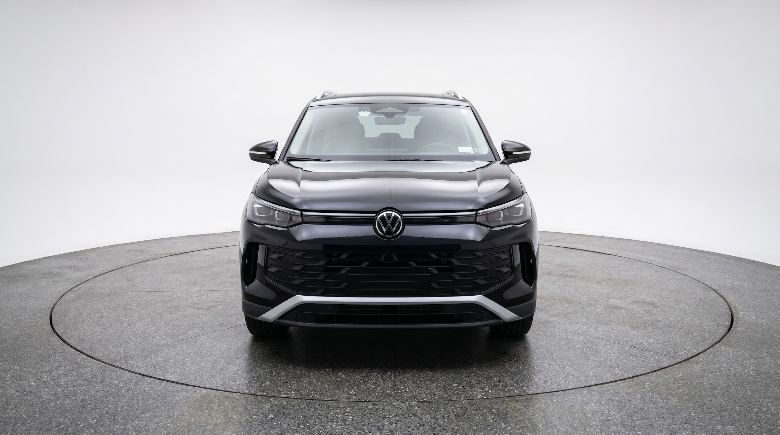 Thumbnail: 2026 Volkswagen Tiguan - 2