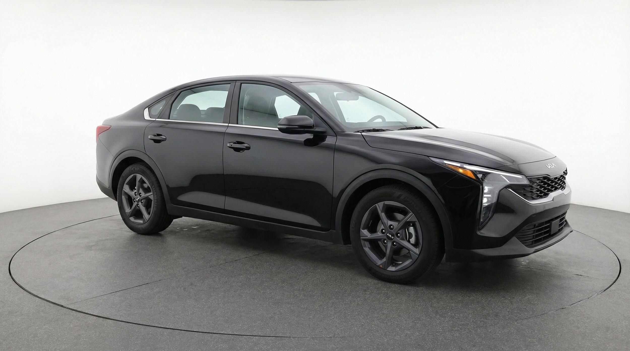 Thumbnail: 2026 Kia K4 - 1