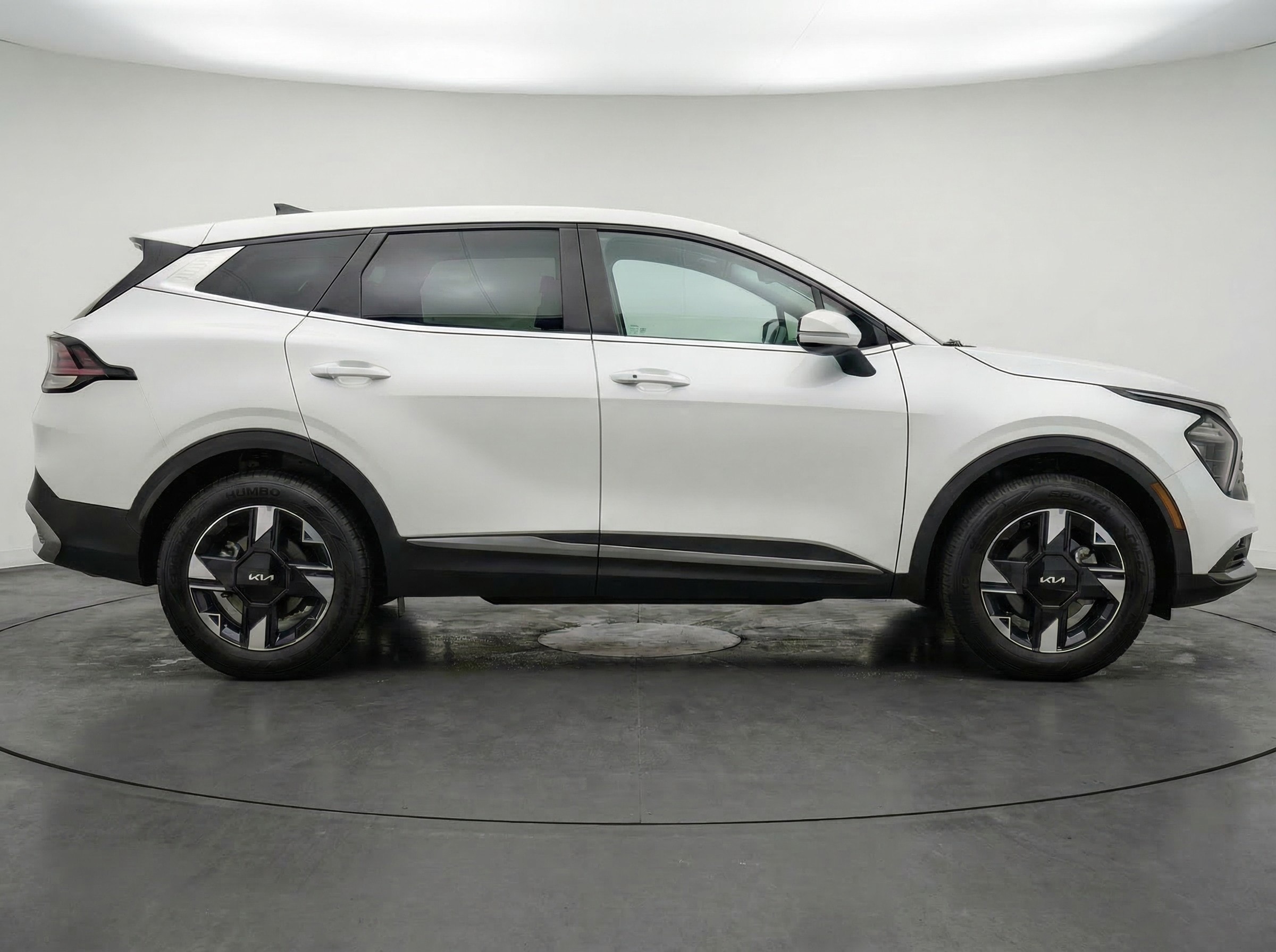 Thumbnail: 2026 Kia Sportage - 8