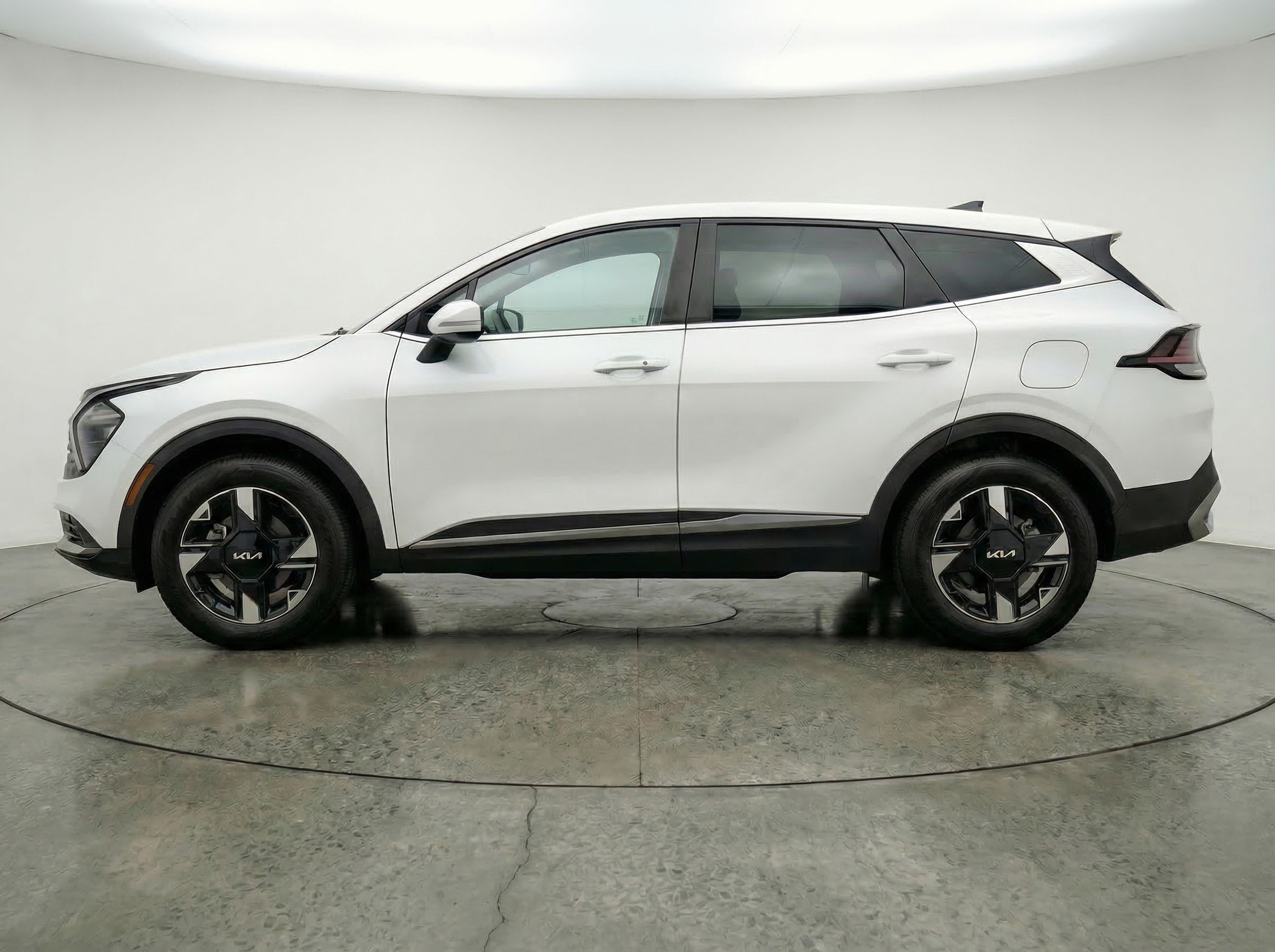 Thumbnail: 2026 Kia Sportage - 4