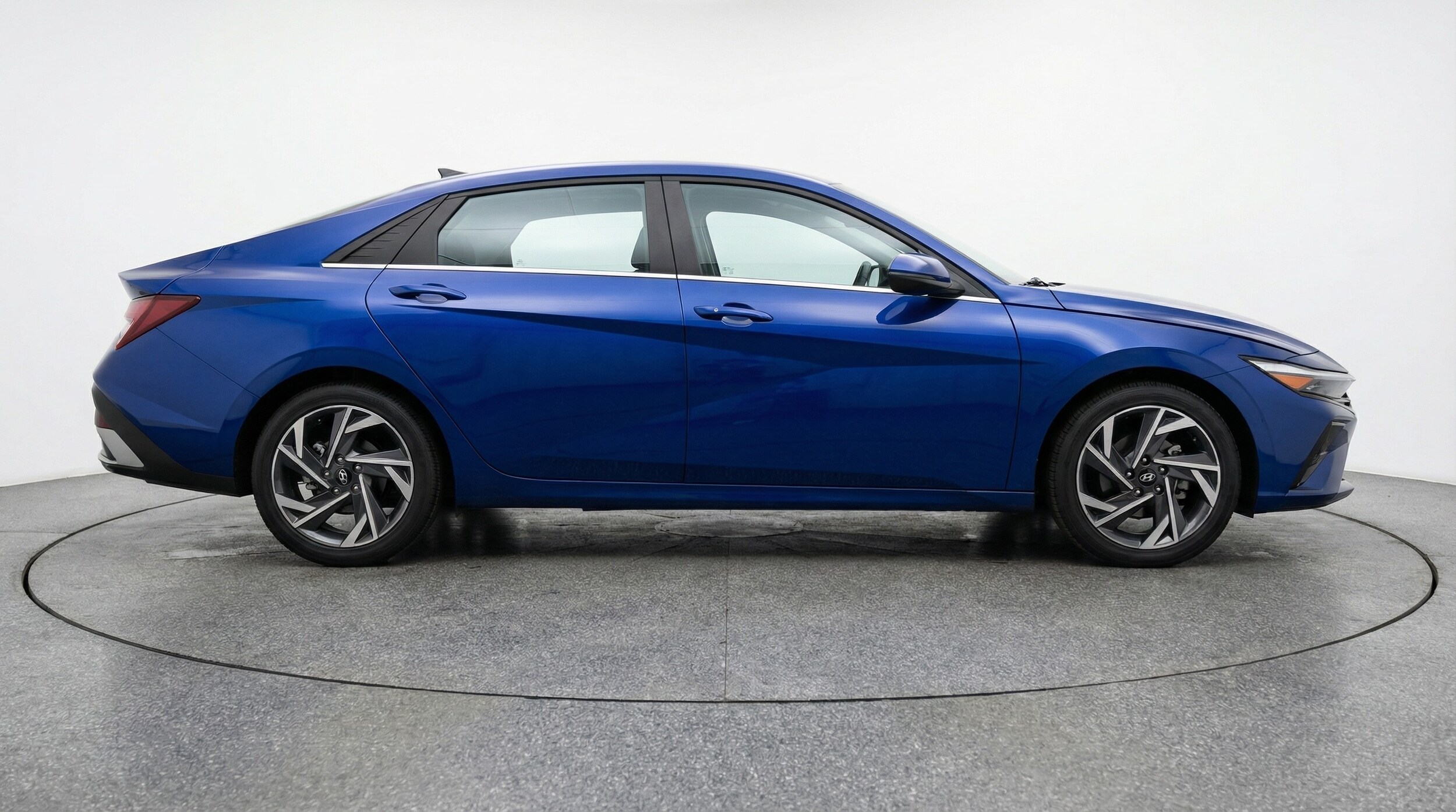 Thumbnail: 2025 Hyundai Elantra - 8