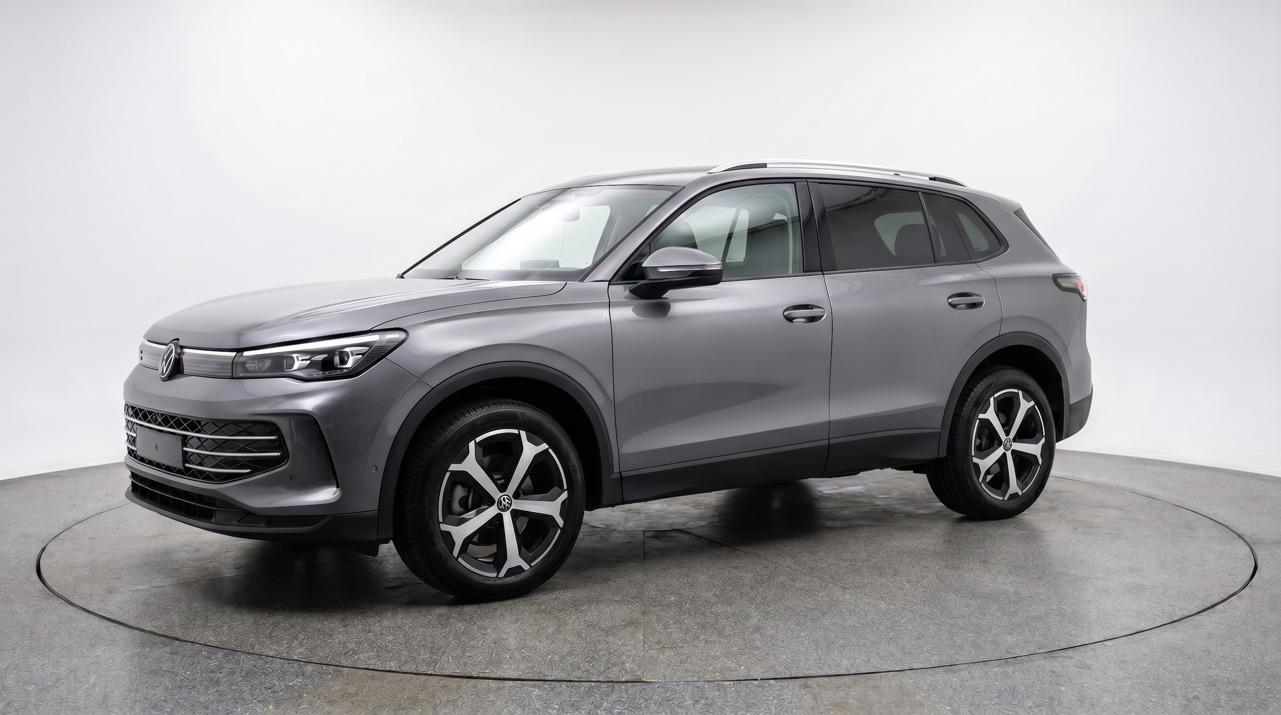 Thumbnail: 2026 Volkswagen Tiguan - 3