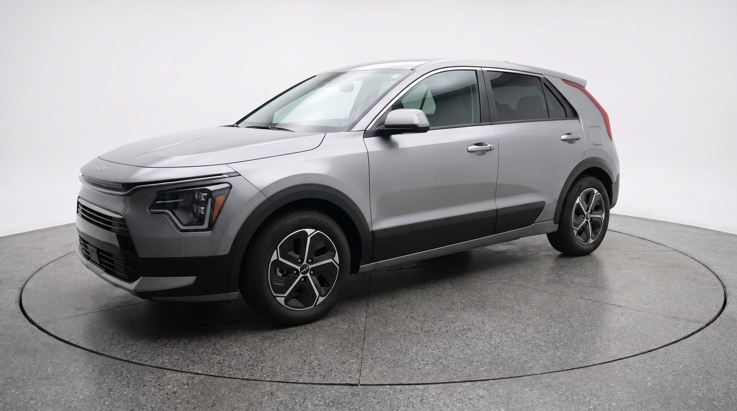 Thumbnail: 2026 Kia Niro - 3