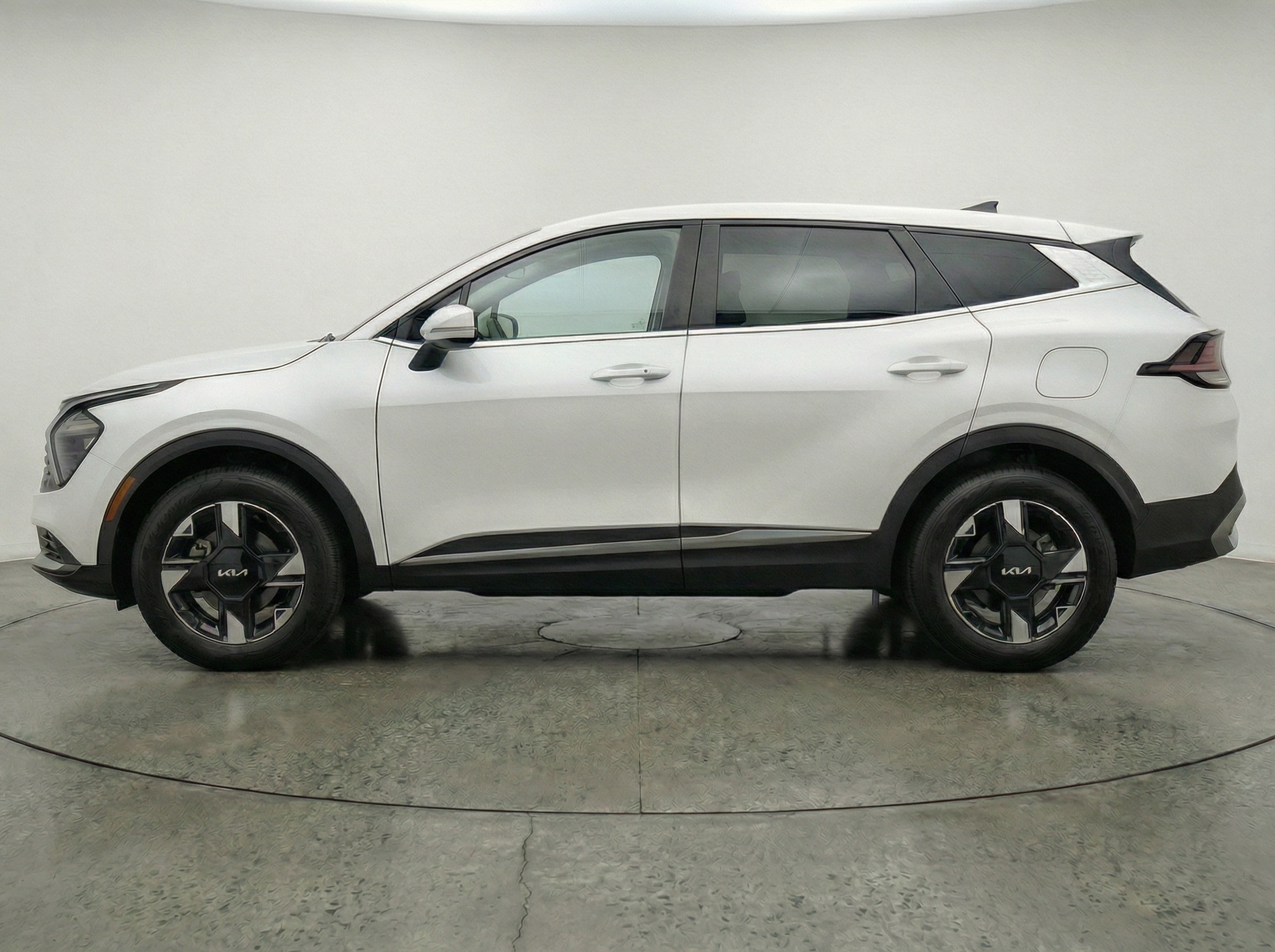 Thumbnail: 2026 Kia Sportage - 4