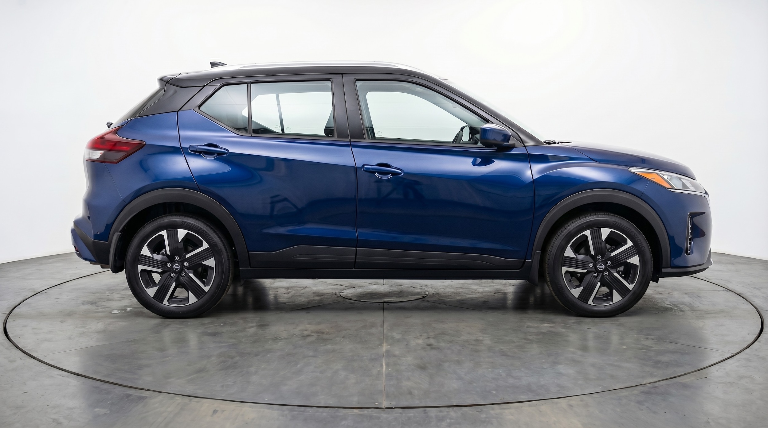 Thumbnail: 2026 Nissan Kicks - 8