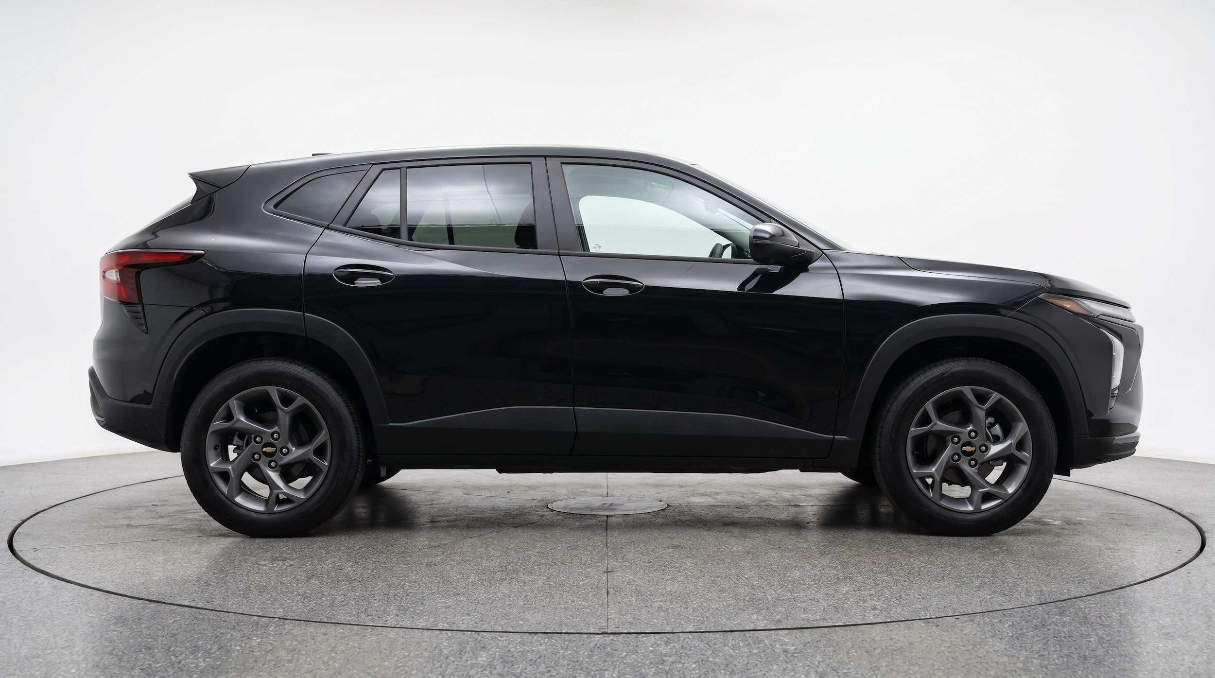 Thumbnail: 2025 Chevrolet Trax - 8