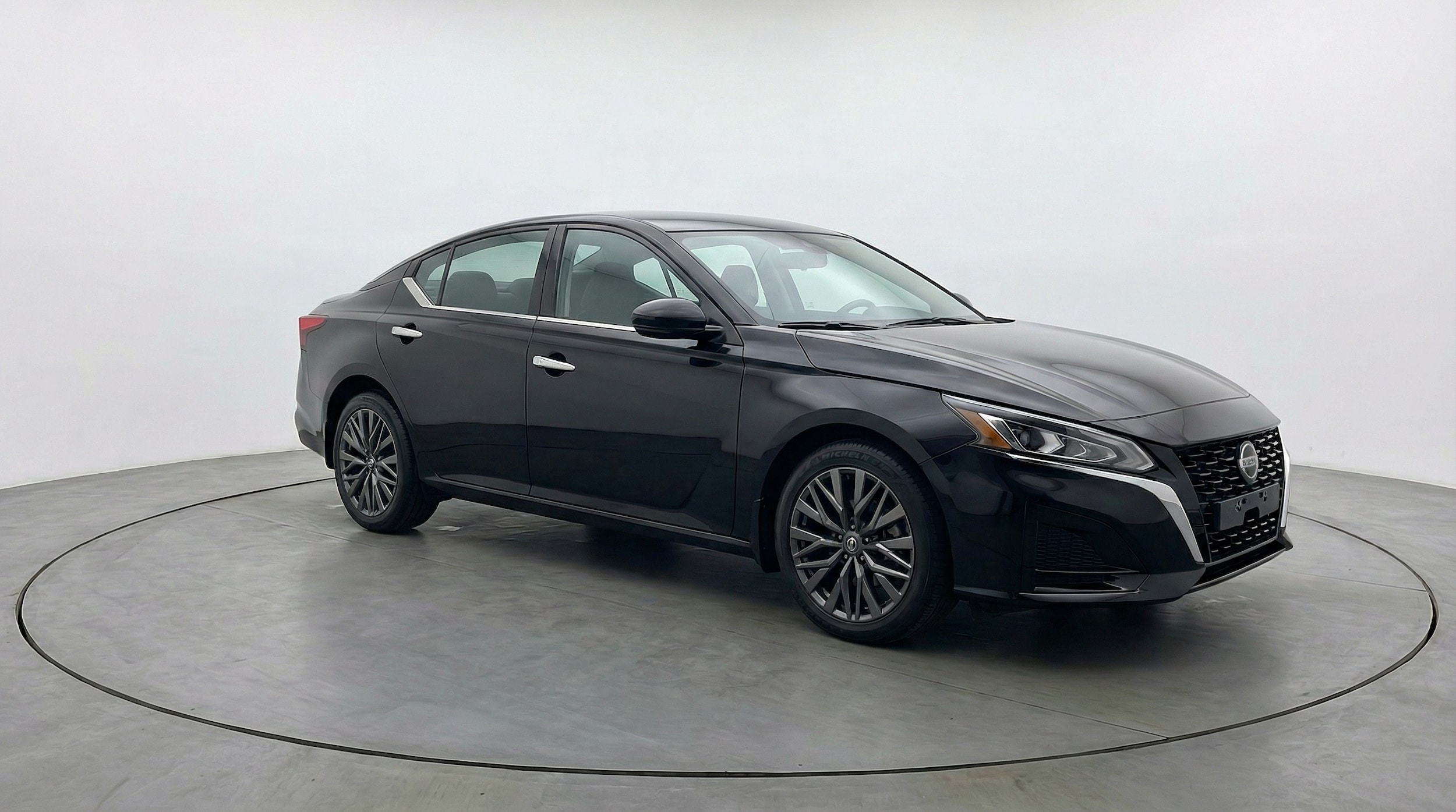Thumbnail: 2025 Nissan Altima - 1