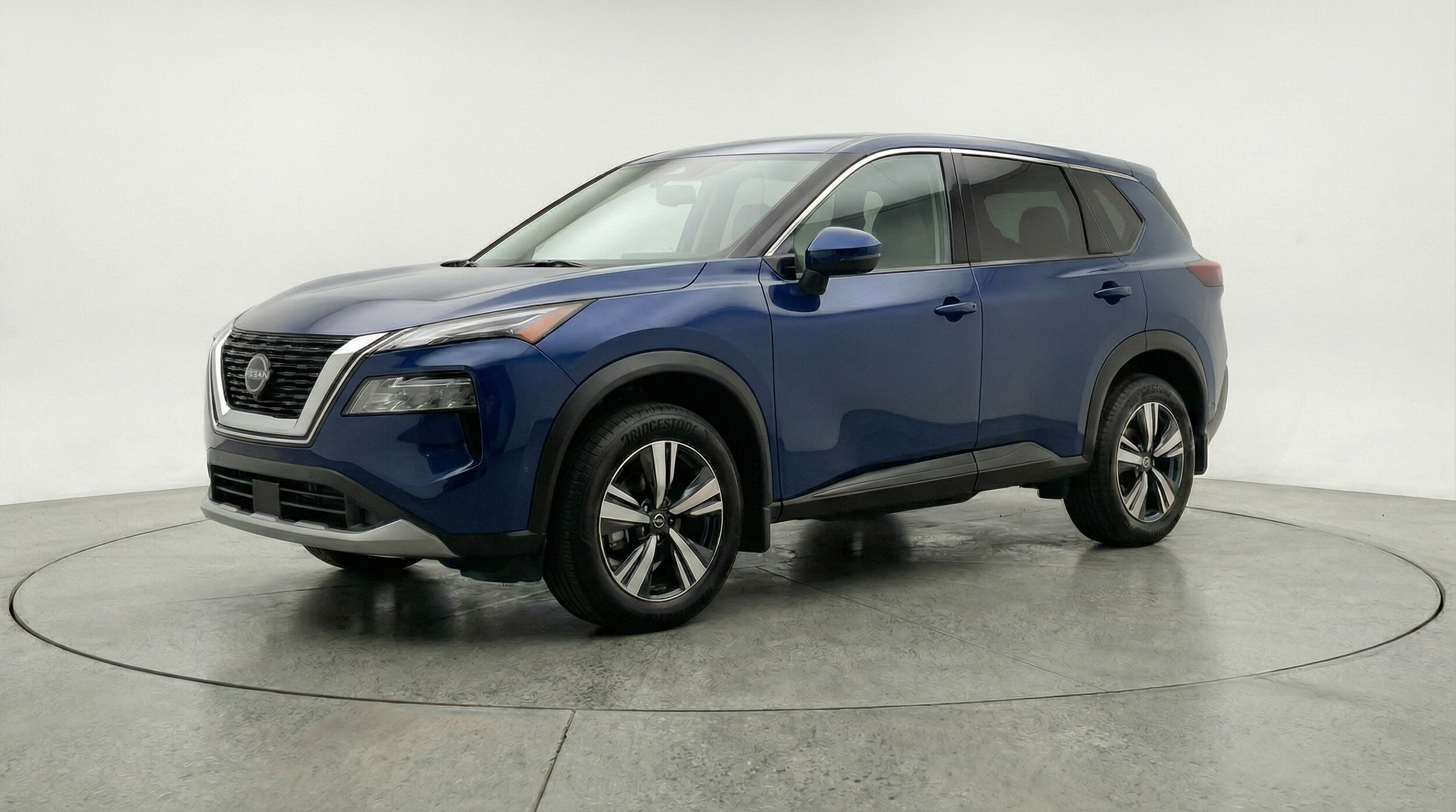Thumbnail: 2026 Nissan Rogue - 3