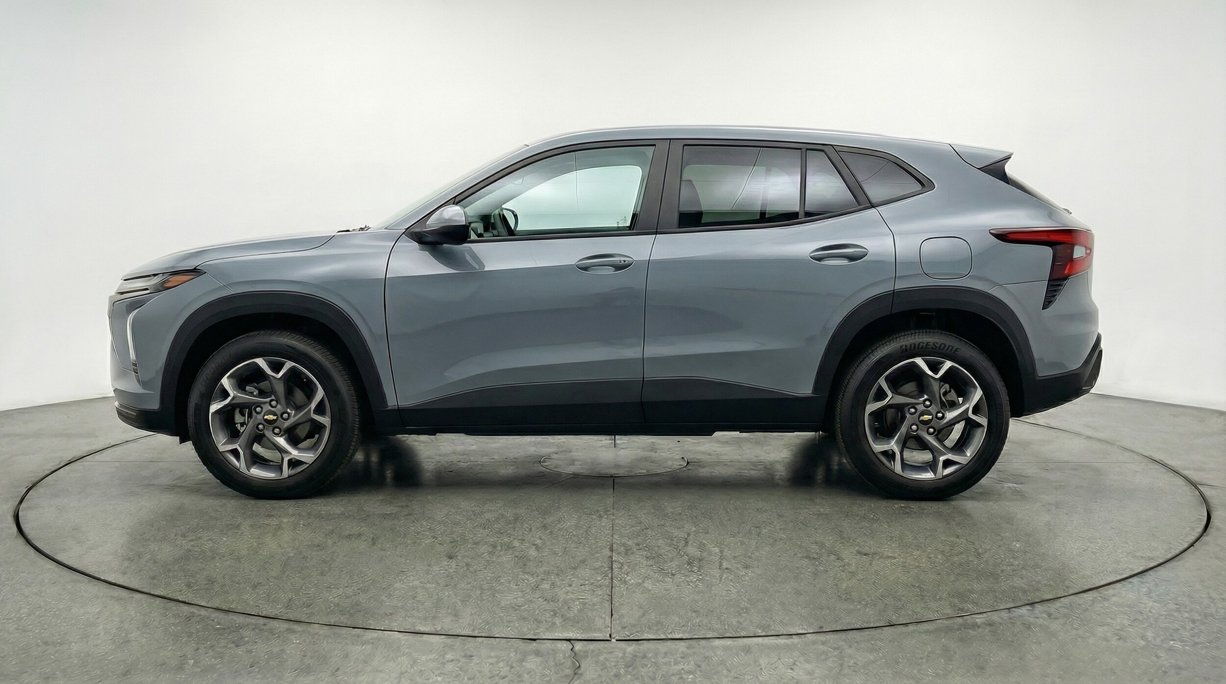 Thumbnail: 2025 Chevrolet Trax - 4
