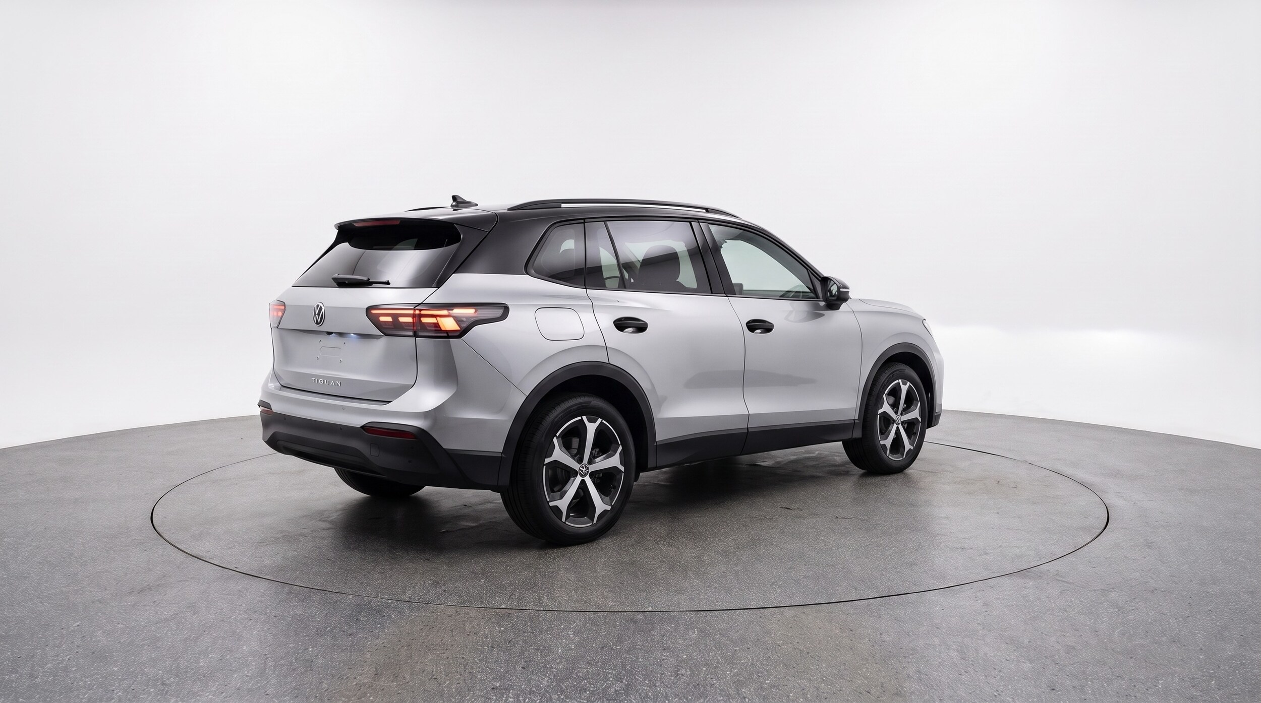 Thumbnail: 2026 Volkswagen Tiguan - 7