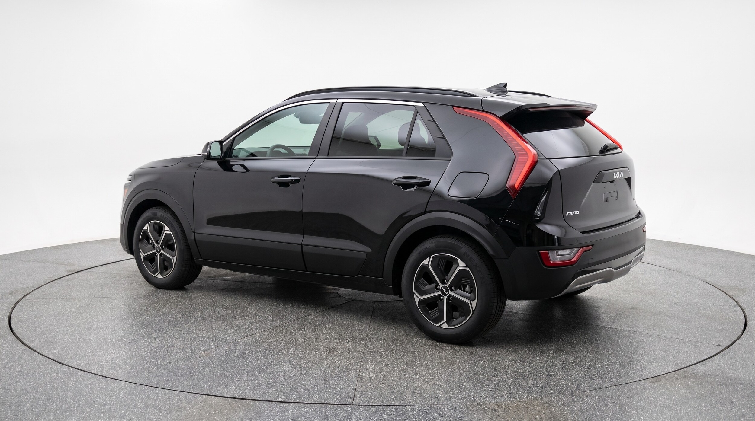 Thumbnail: 2026 Kia Niro - 5