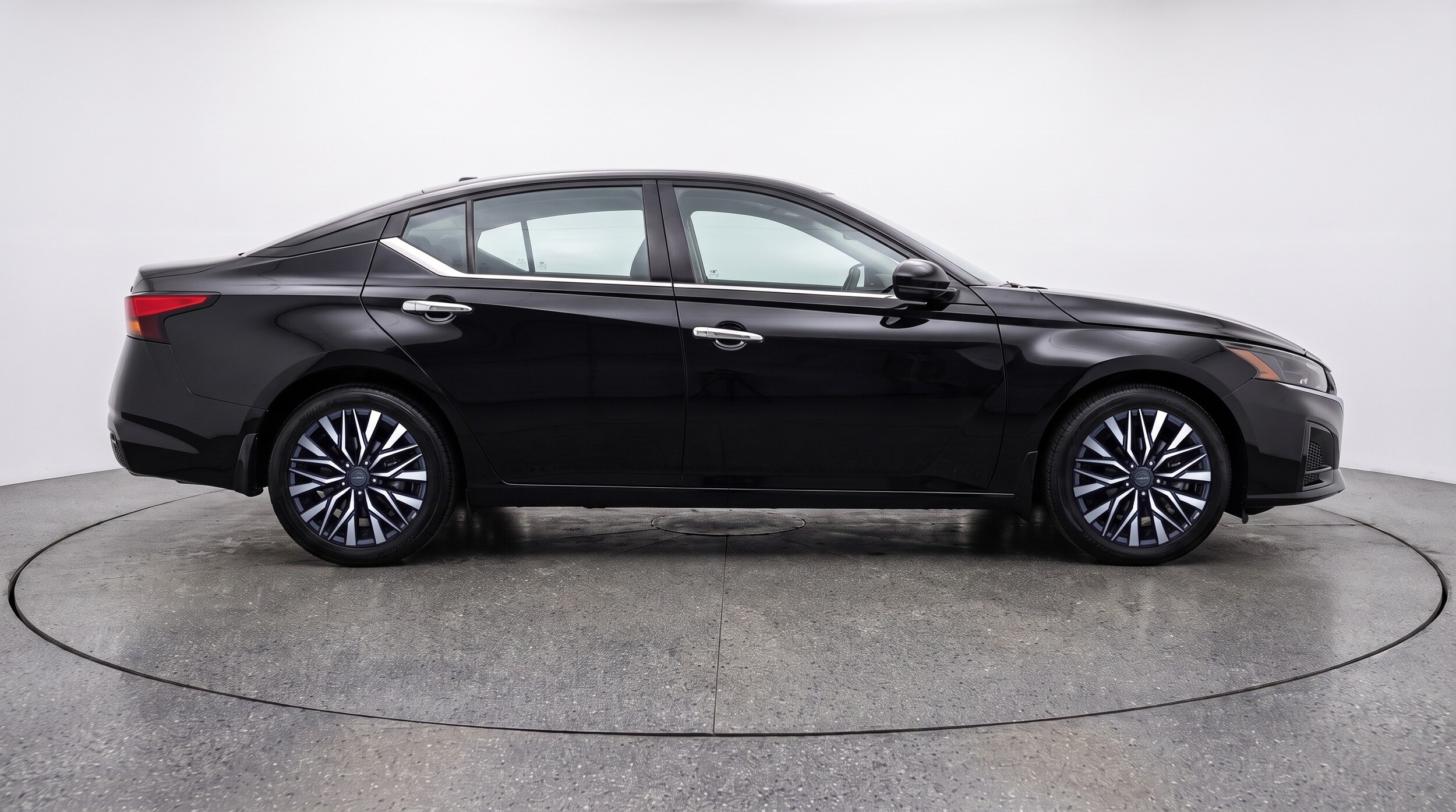 Thumbnail: 2025 Nissan Altima - 8