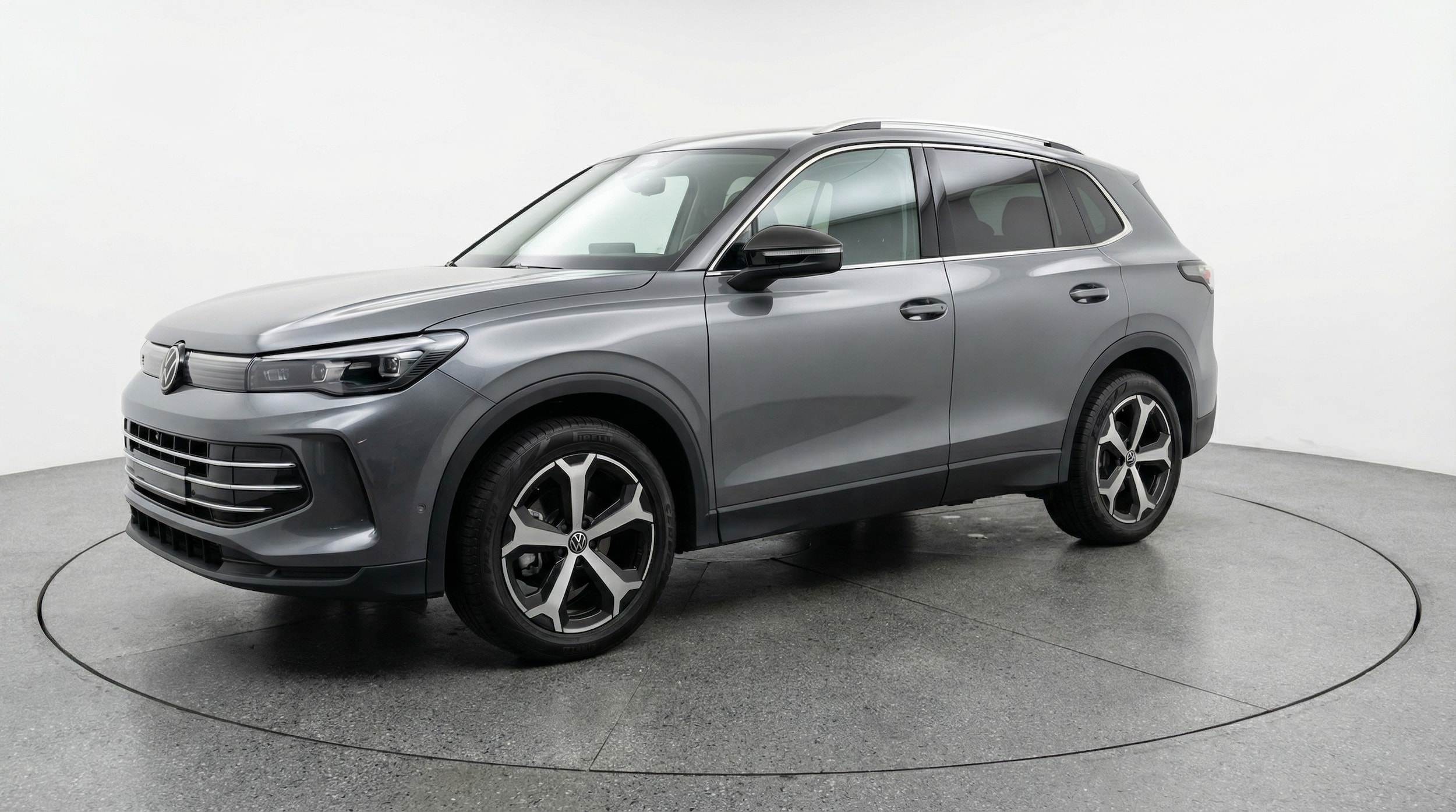 Thumbnail: 2026 Volkswagen Tiguan - 3
