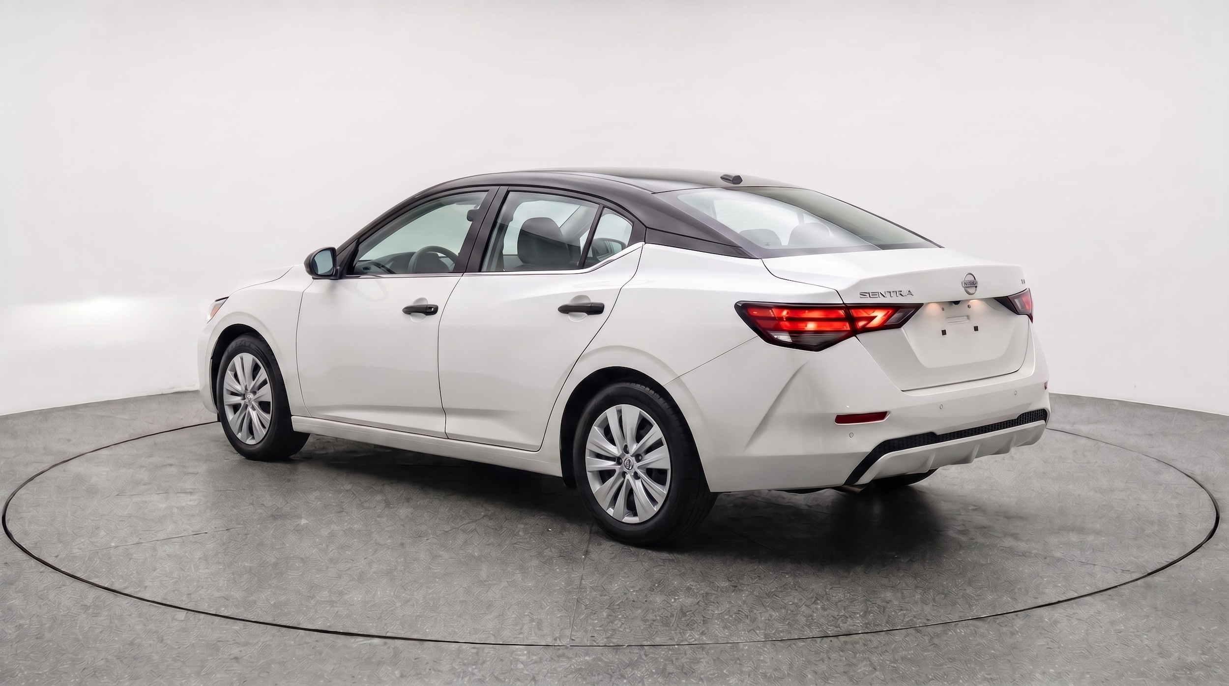 Thumbnail: 2025 Nissan Sentra - 5