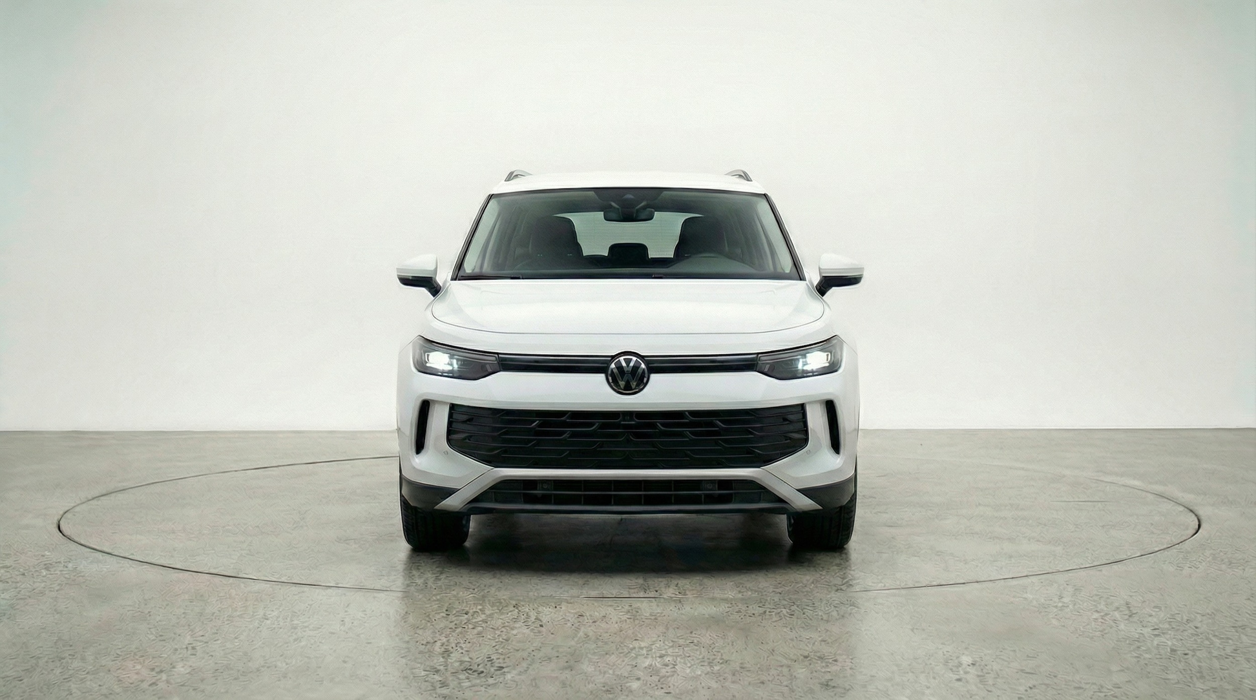 Thumbnail: 2026 Volkswagen Tiguan - 2