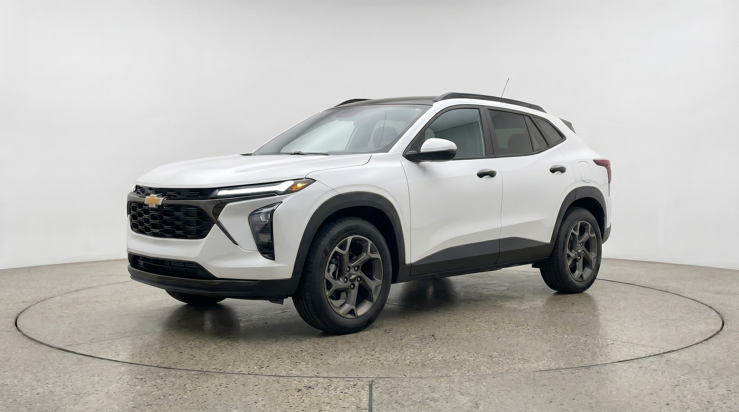 Thumbnail: 2025 Chevrolet Trax - 3