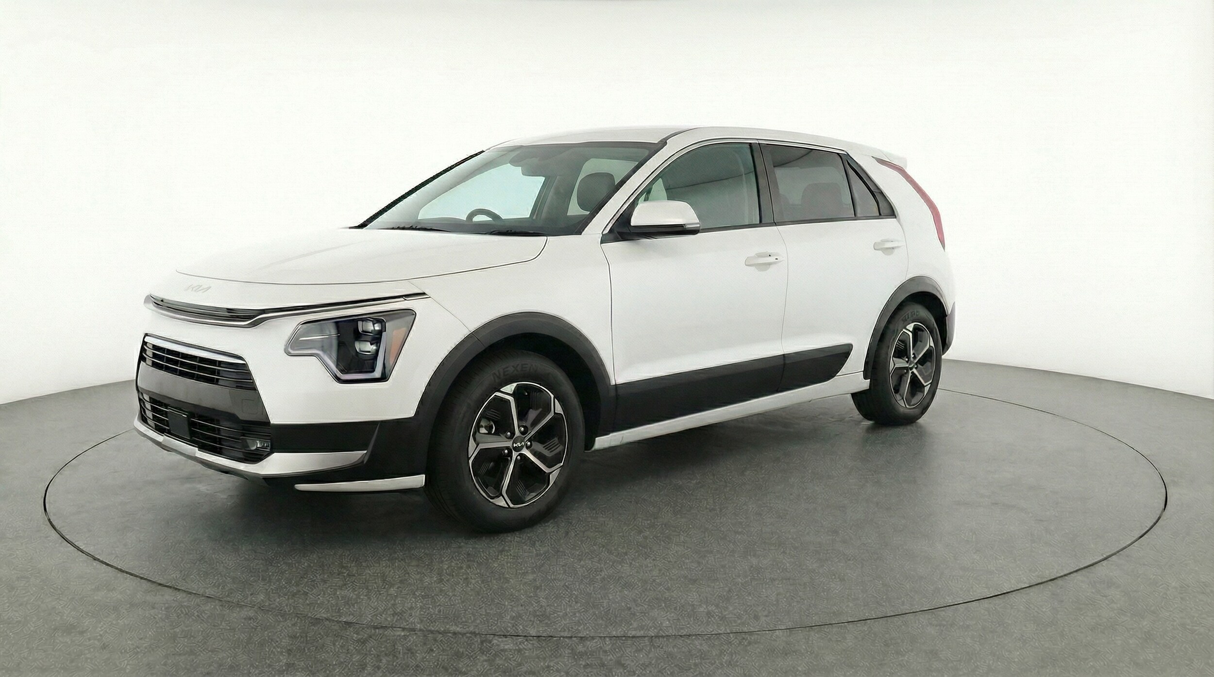 Thumbnail: 2026 Kia Niro - 3