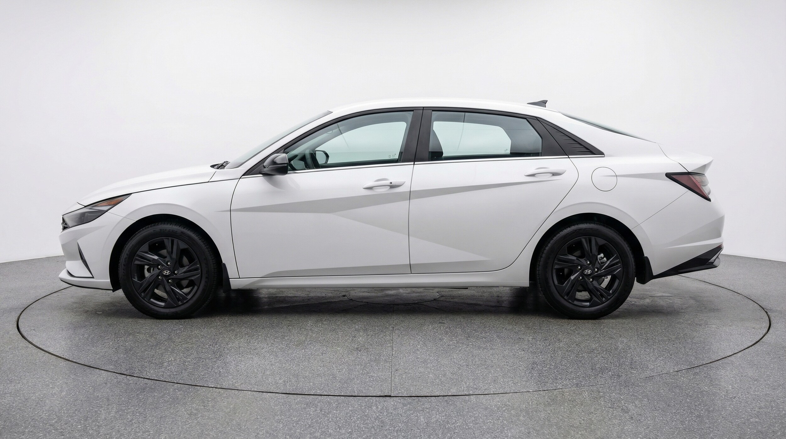 Thumbnail: 2026 Hyundai Elantra - 4