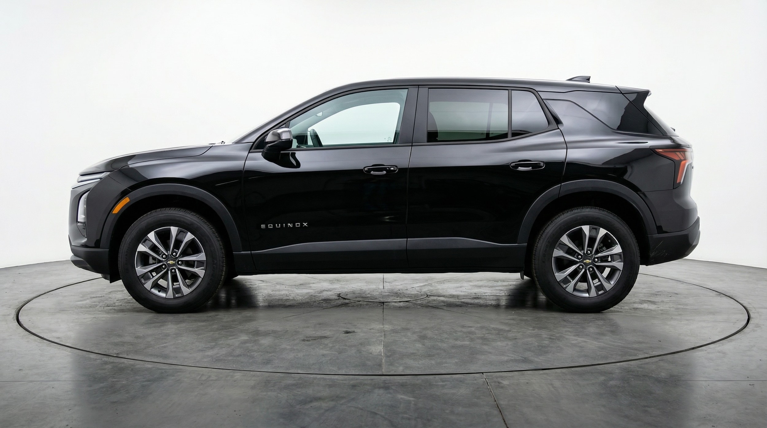 Thumbnail: 2025 Chevrolet Equinox - 4