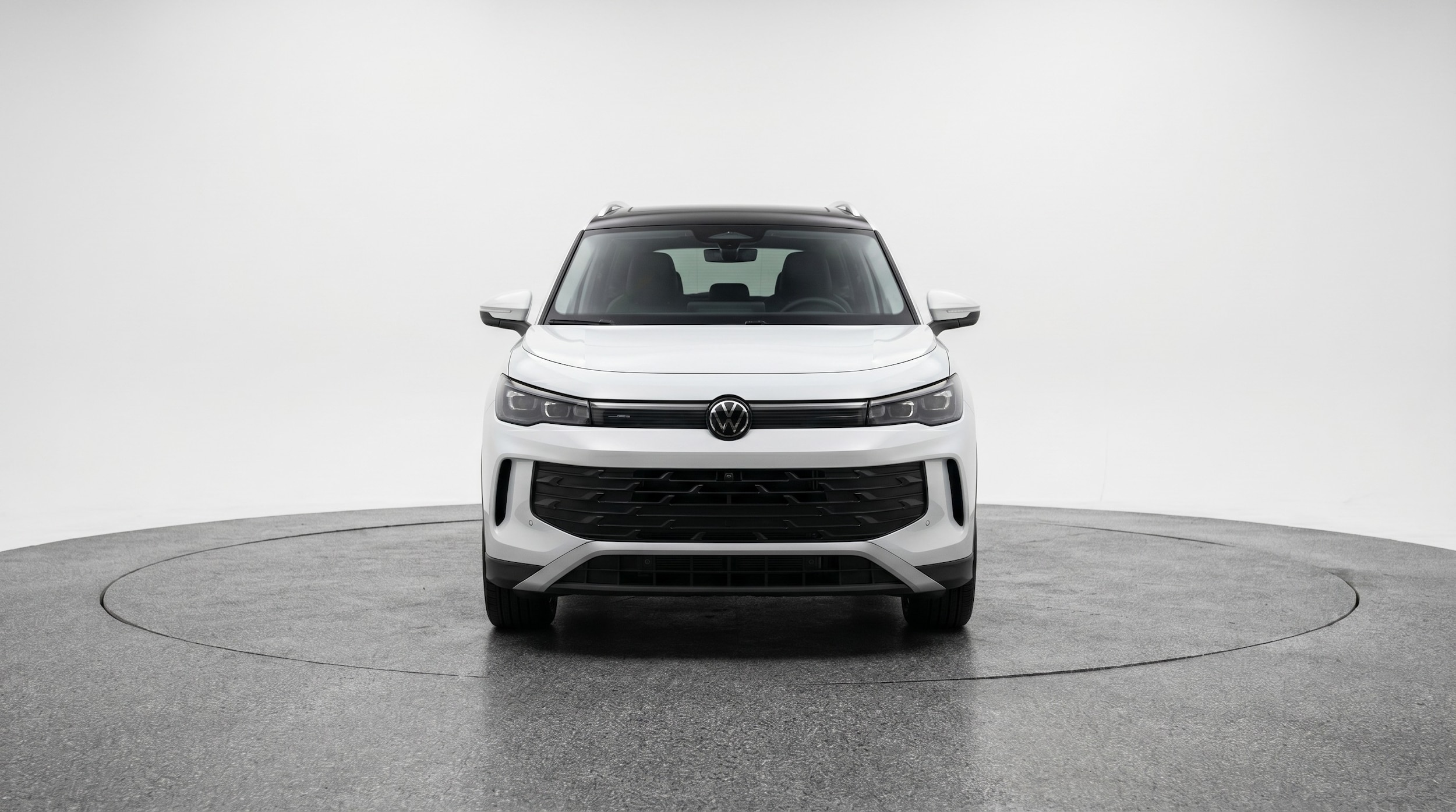 Thumbnail: 2026 Volkswagen Tiguan - 2