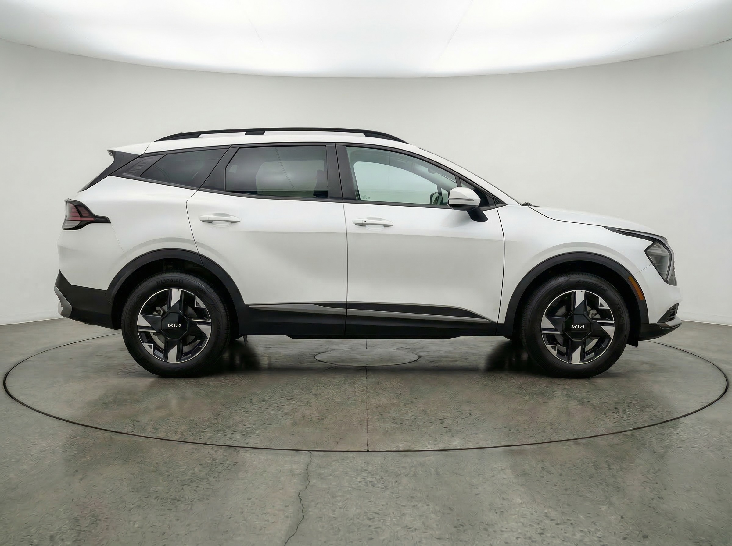 Thumbnail: 2026 Kia Sportage - 8