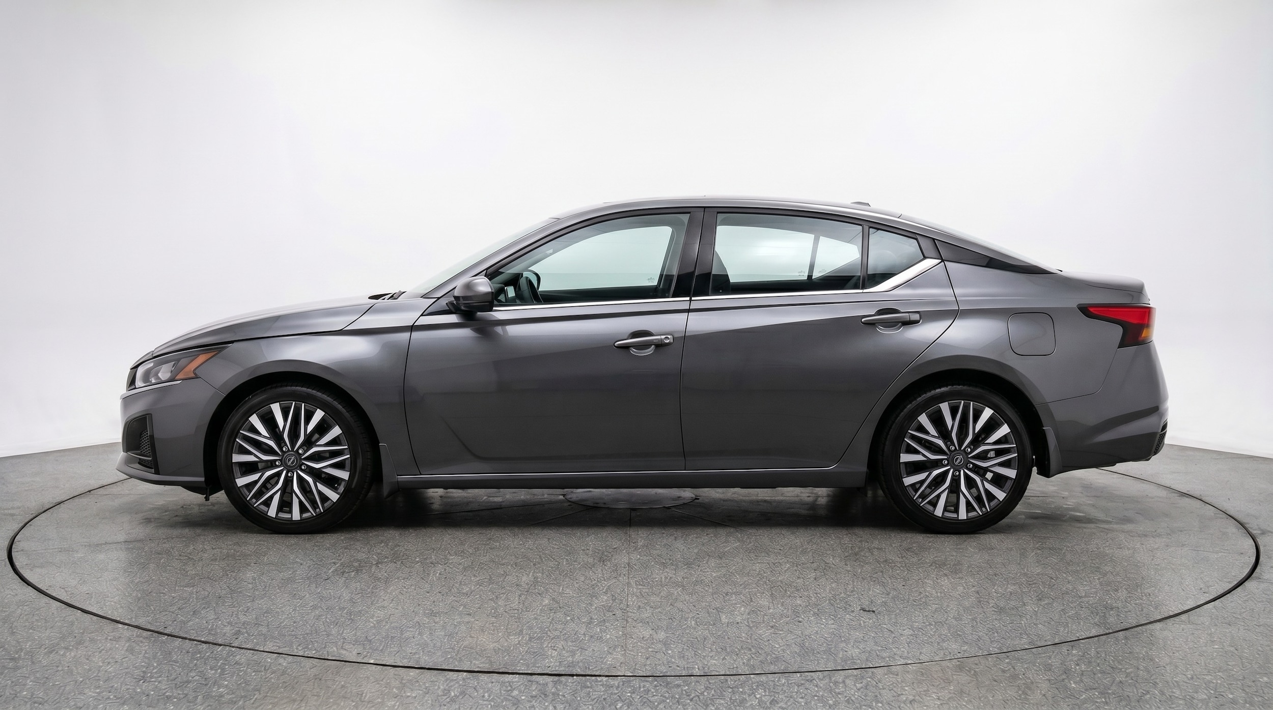 Thumbnail: 2025 Nissan Altima - 4