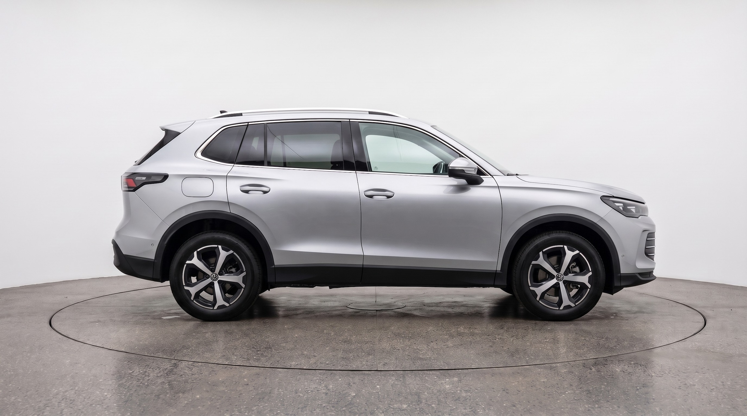 Thumbnail: 2026 Volkswagen Tiguan - 8