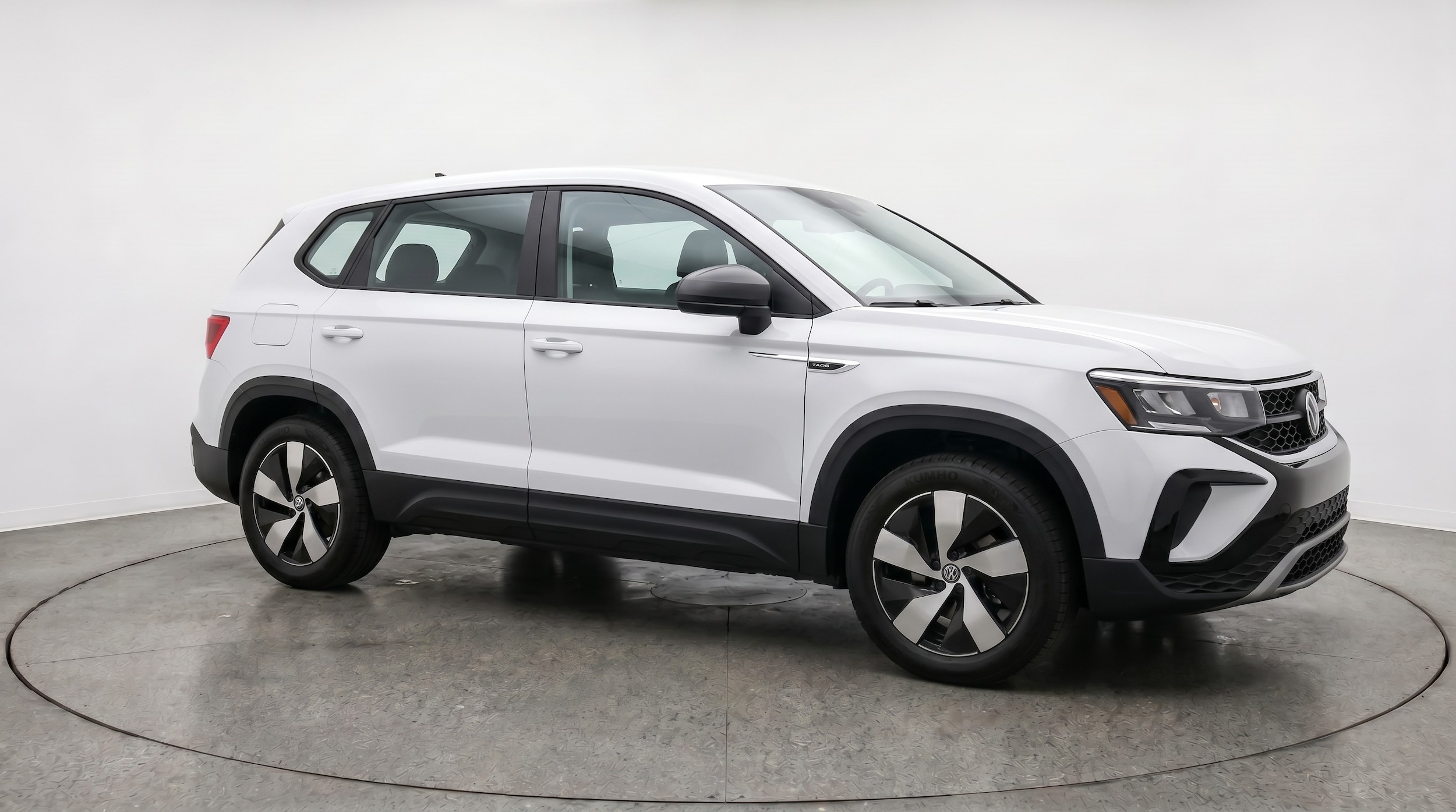 Thumbnail: 2026 Volkswagen Taos - 1