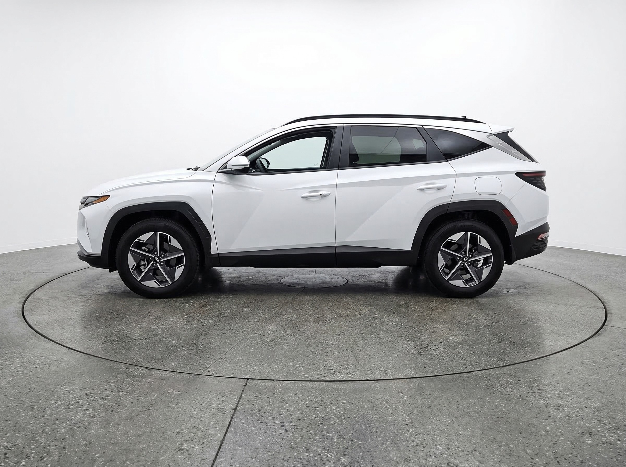 Thumbnail: 2026 Hyundai Tucson - 4