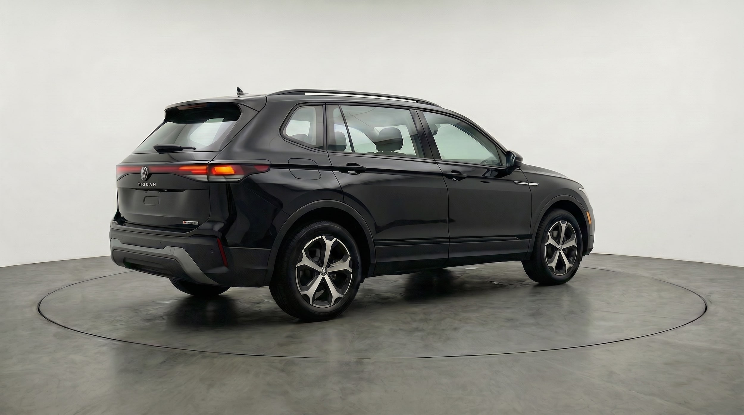 Thumbnail: 2026 Volkswagen Tiguan - 7