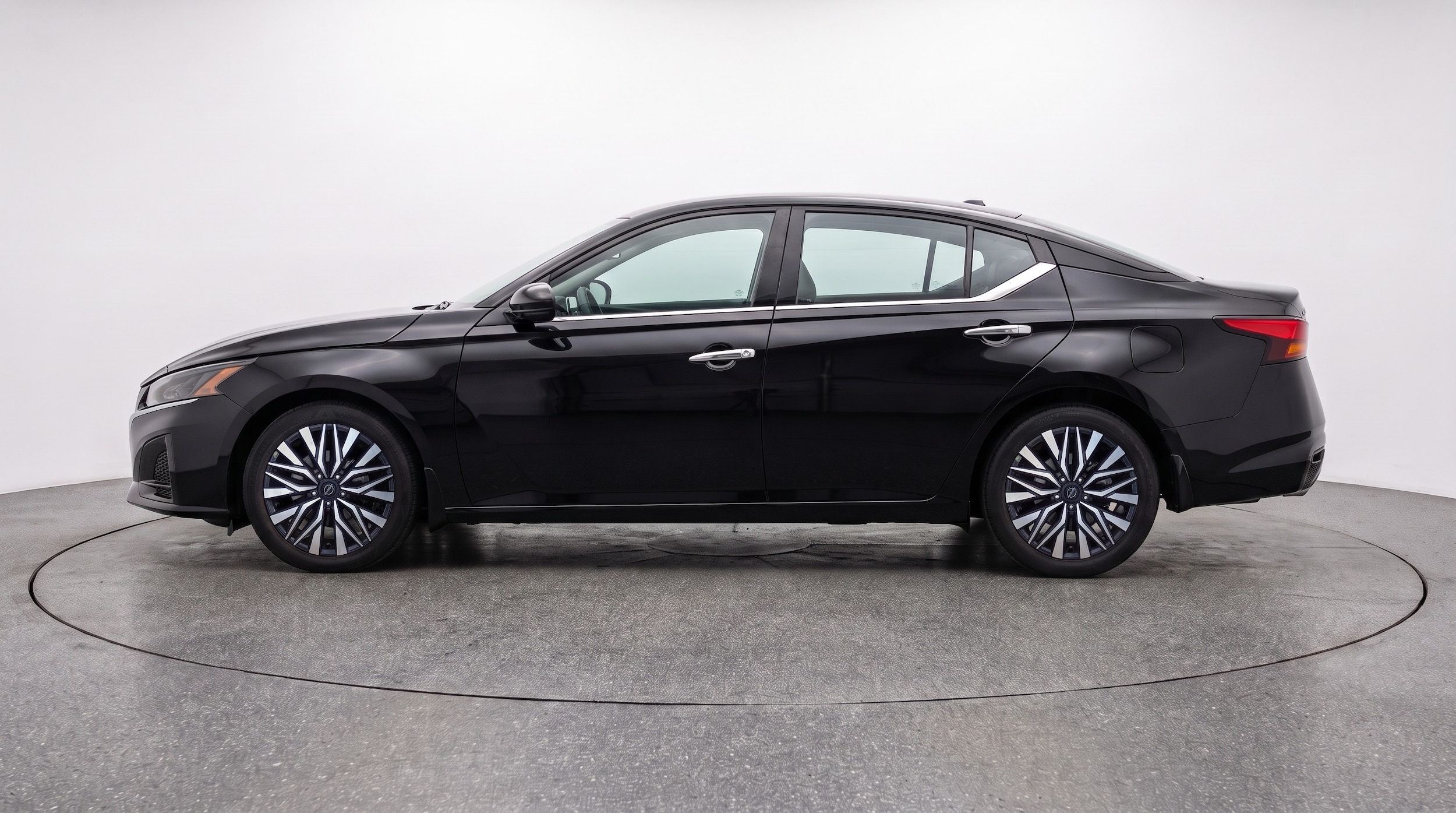Thumbnail: 2026 Nissan Altima - 4