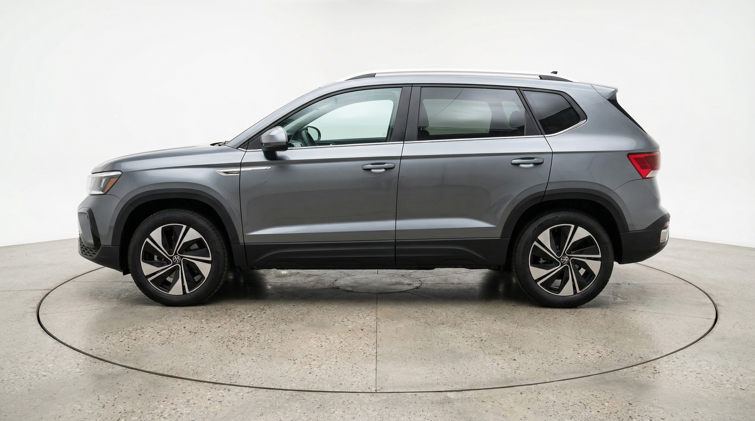 Thumbnail: 2026 Volkswagen Taos - 4