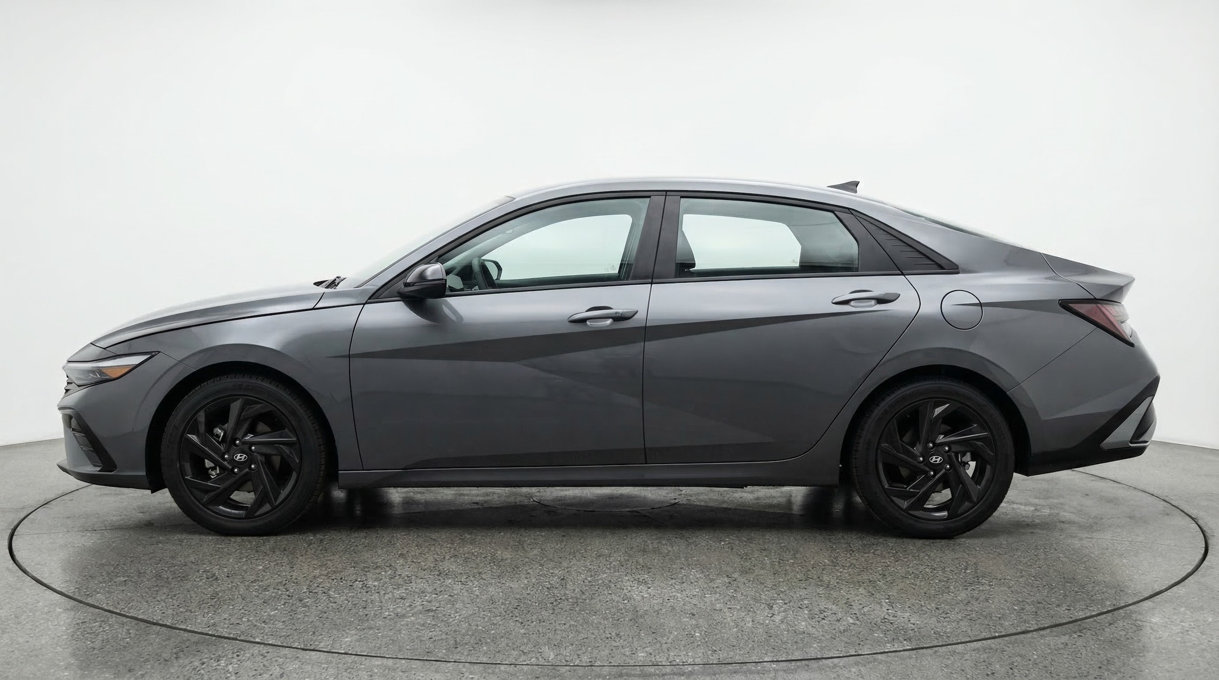 Thumbnail: 2026 Hyundai Elantra - 4